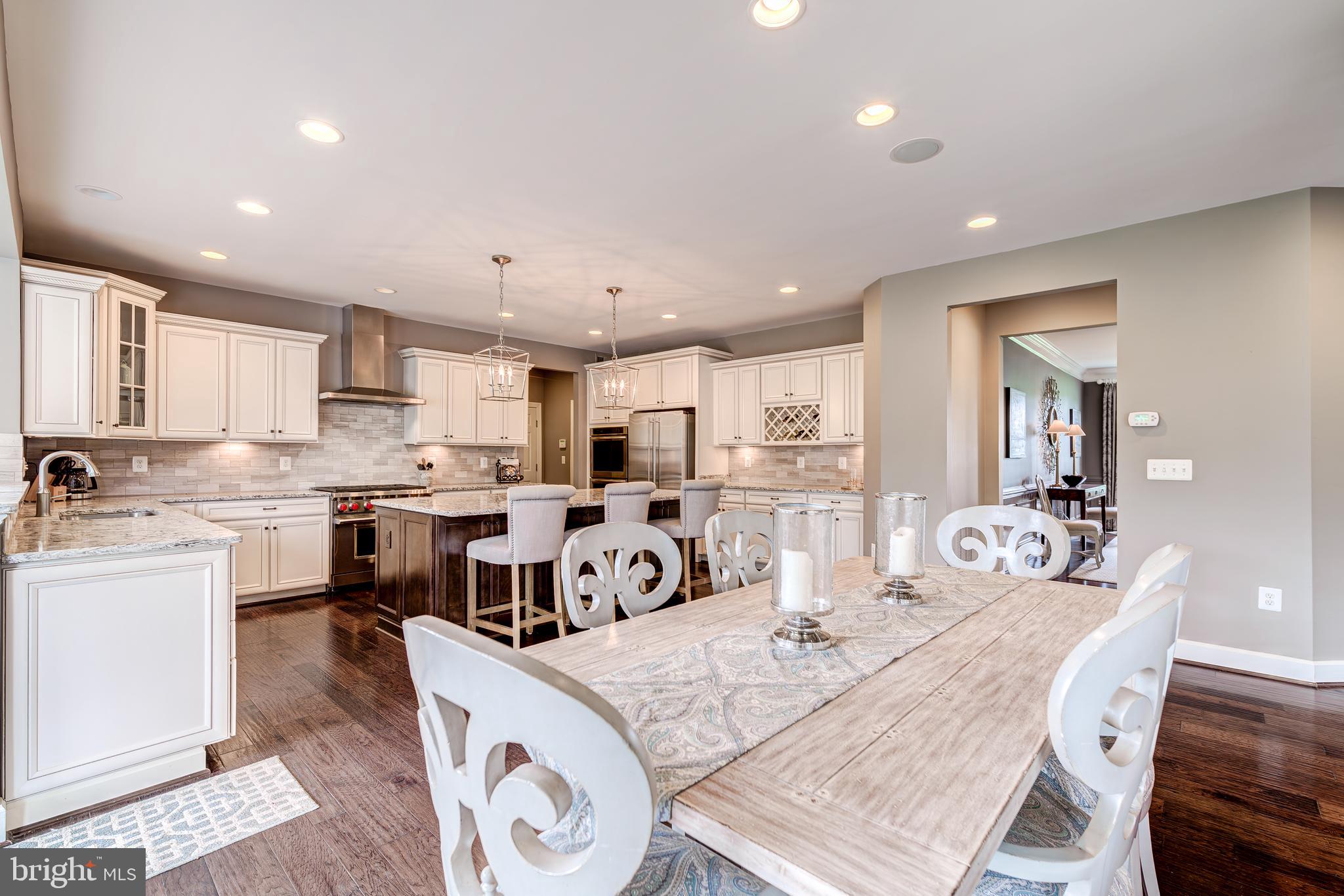 HUNTLEIGH AT CREIGHTON FARMS - Residential