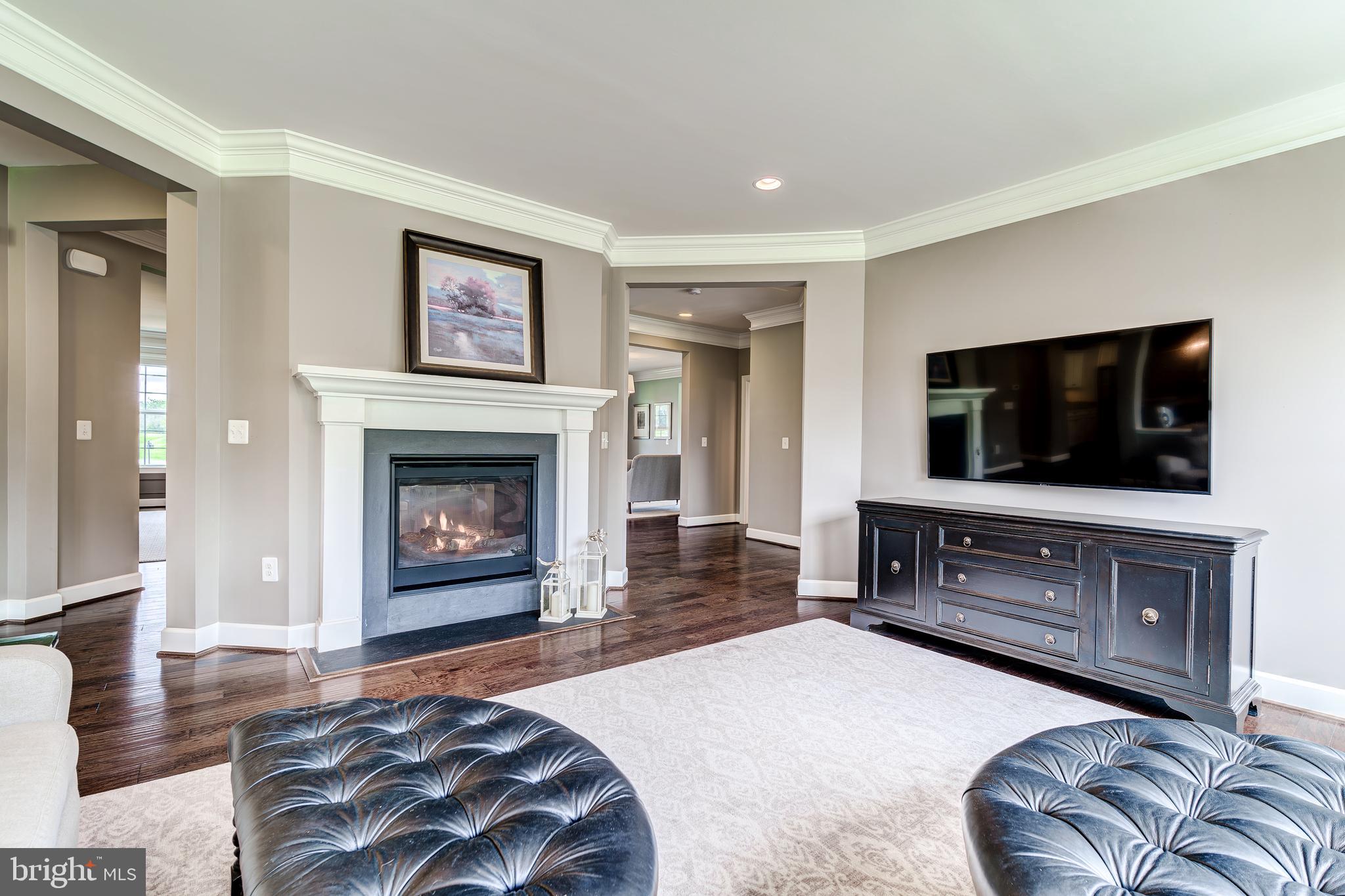 HUNTLEIGH AT CREIGHTON FARMS - Residential