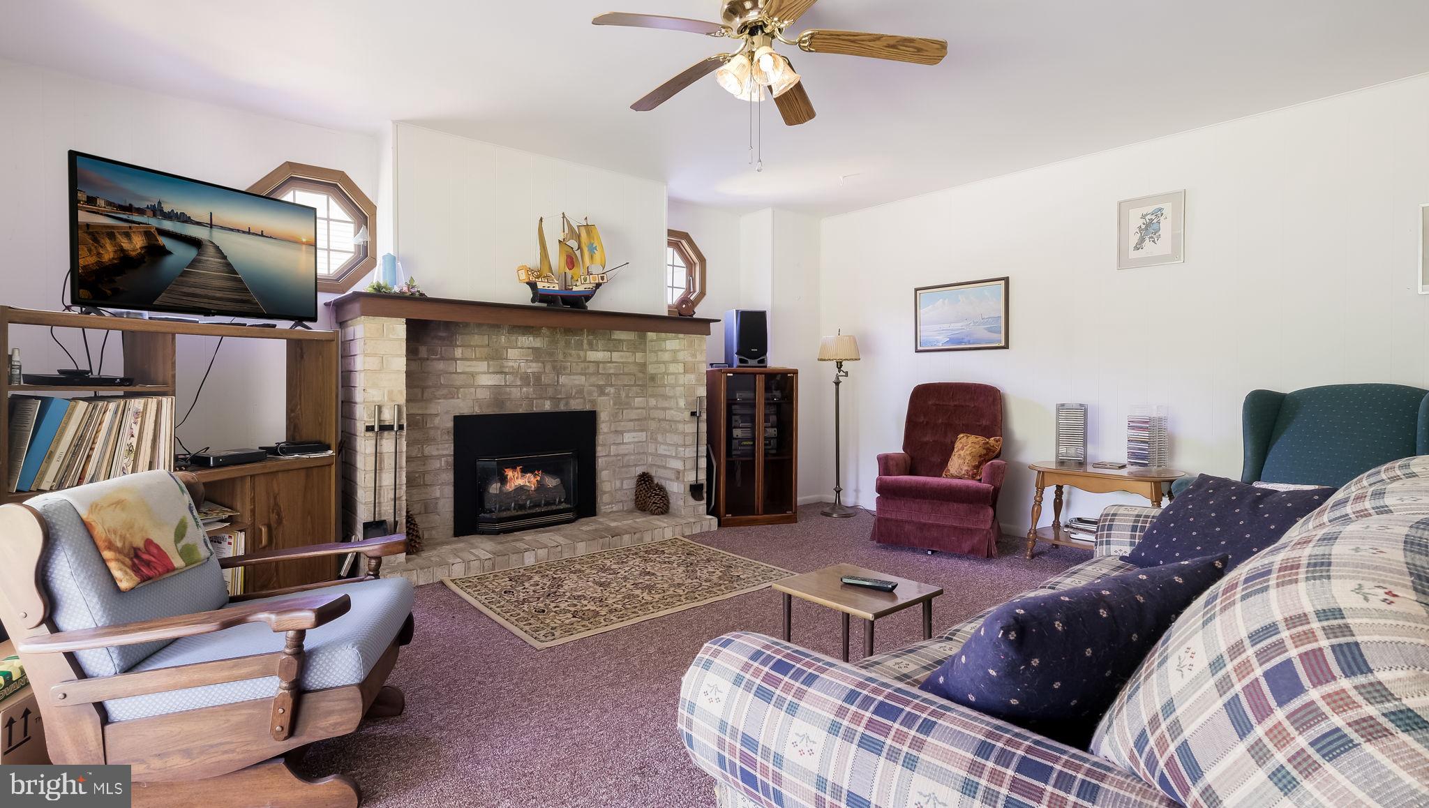 PALOMINO FARMS - Residential