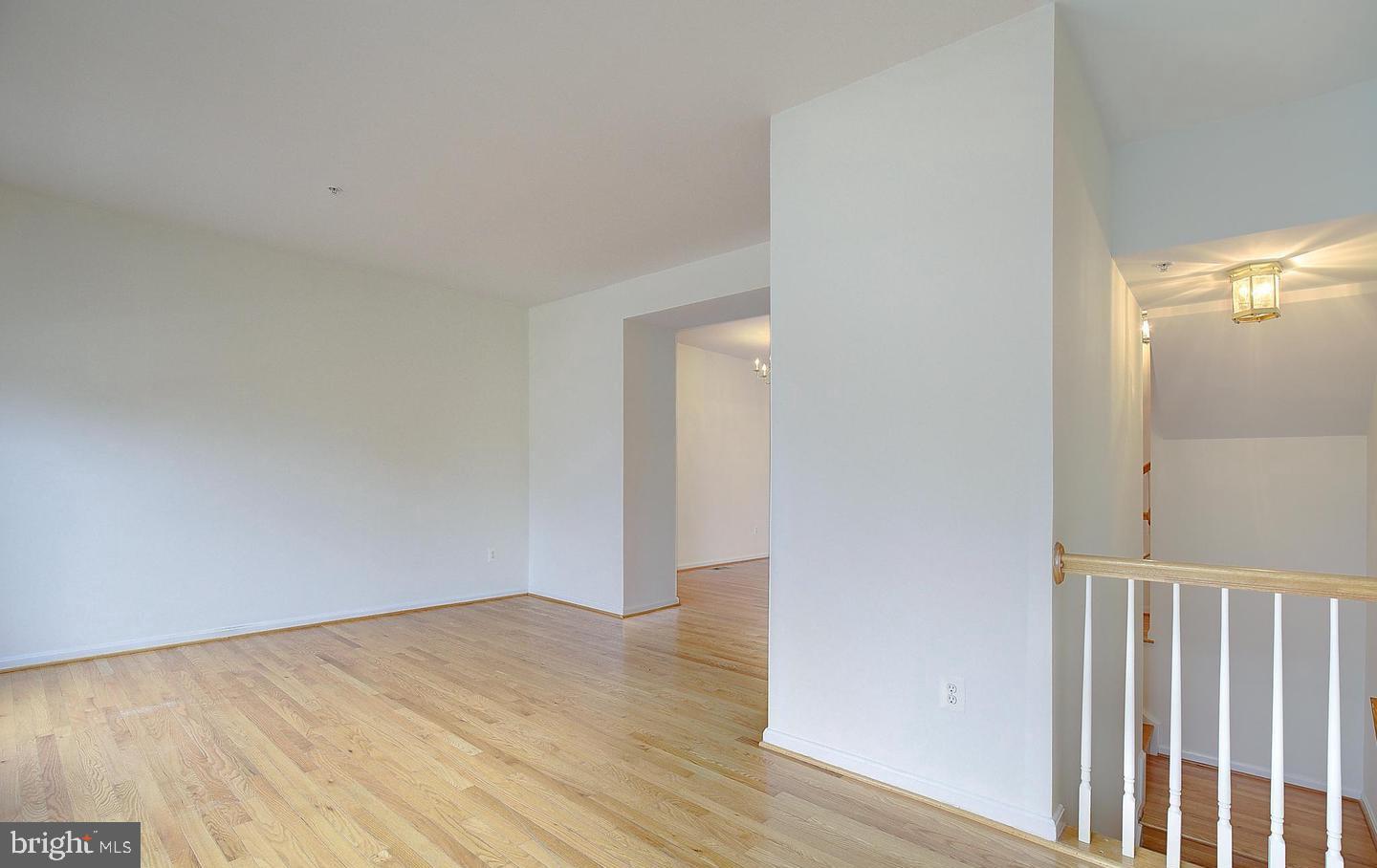 WHEATON HILLS - Residential Lease