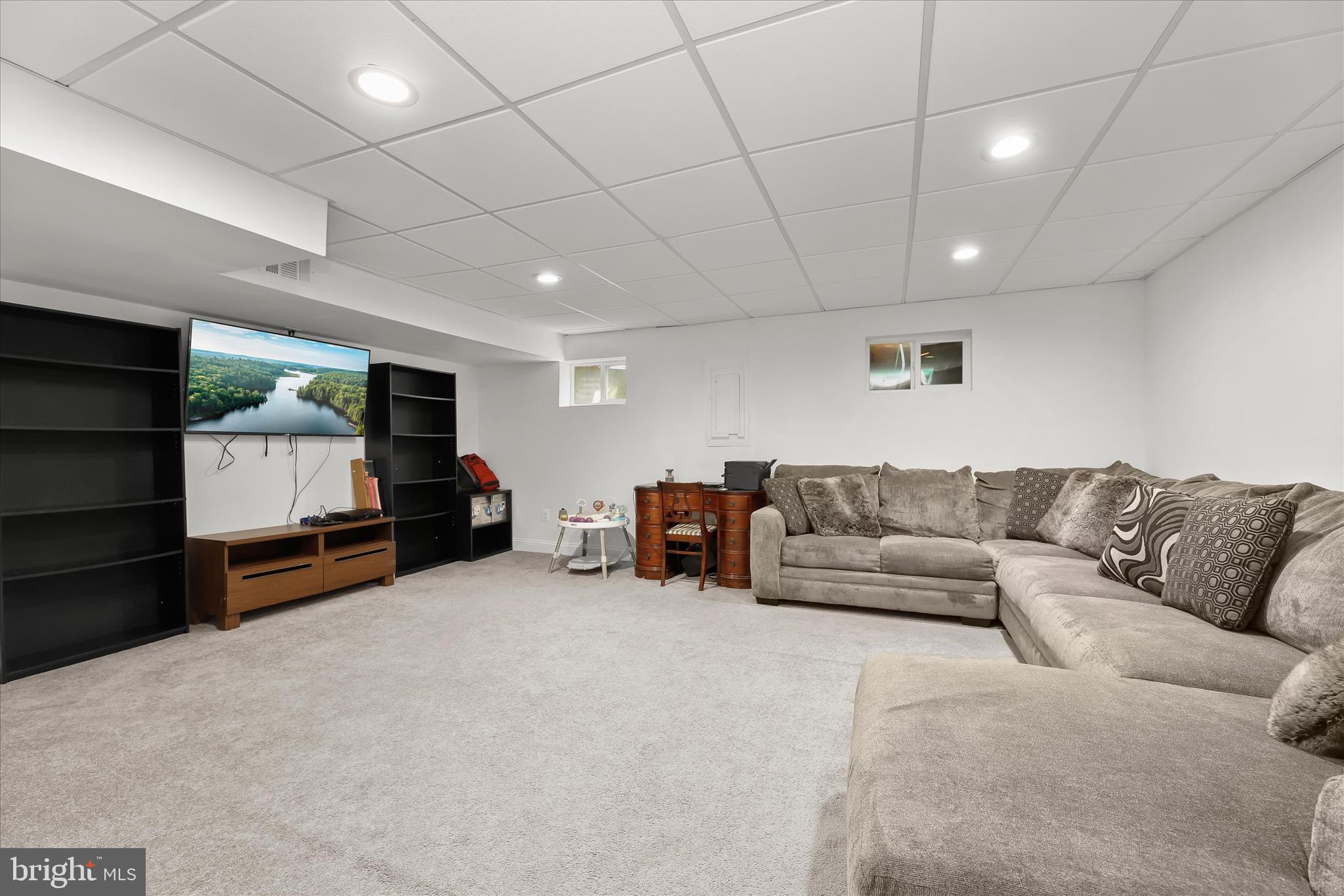 GUNNERS LAKE VILLAGE - Residential