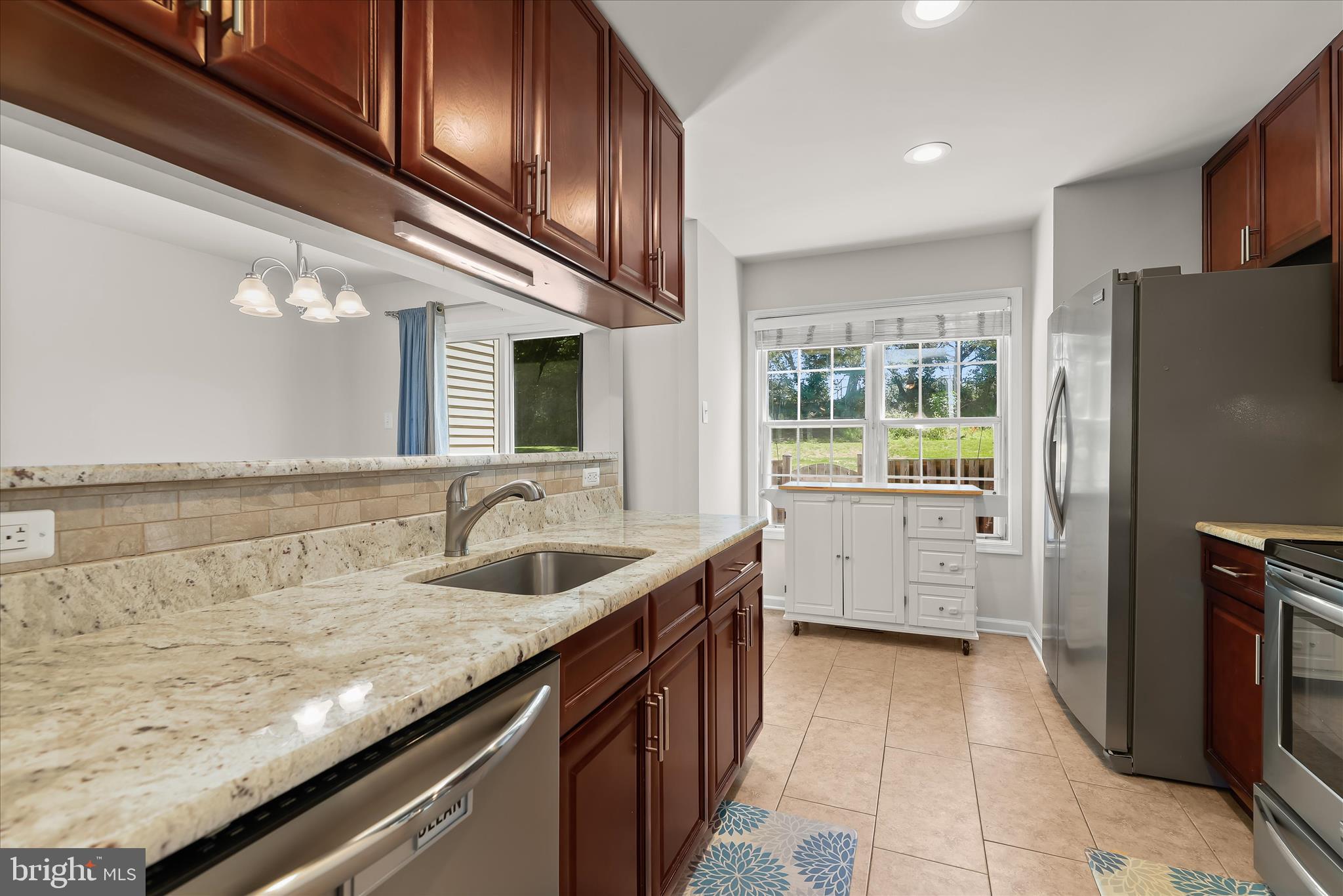 GUNNERS LAKE VILLAGE - Residential
