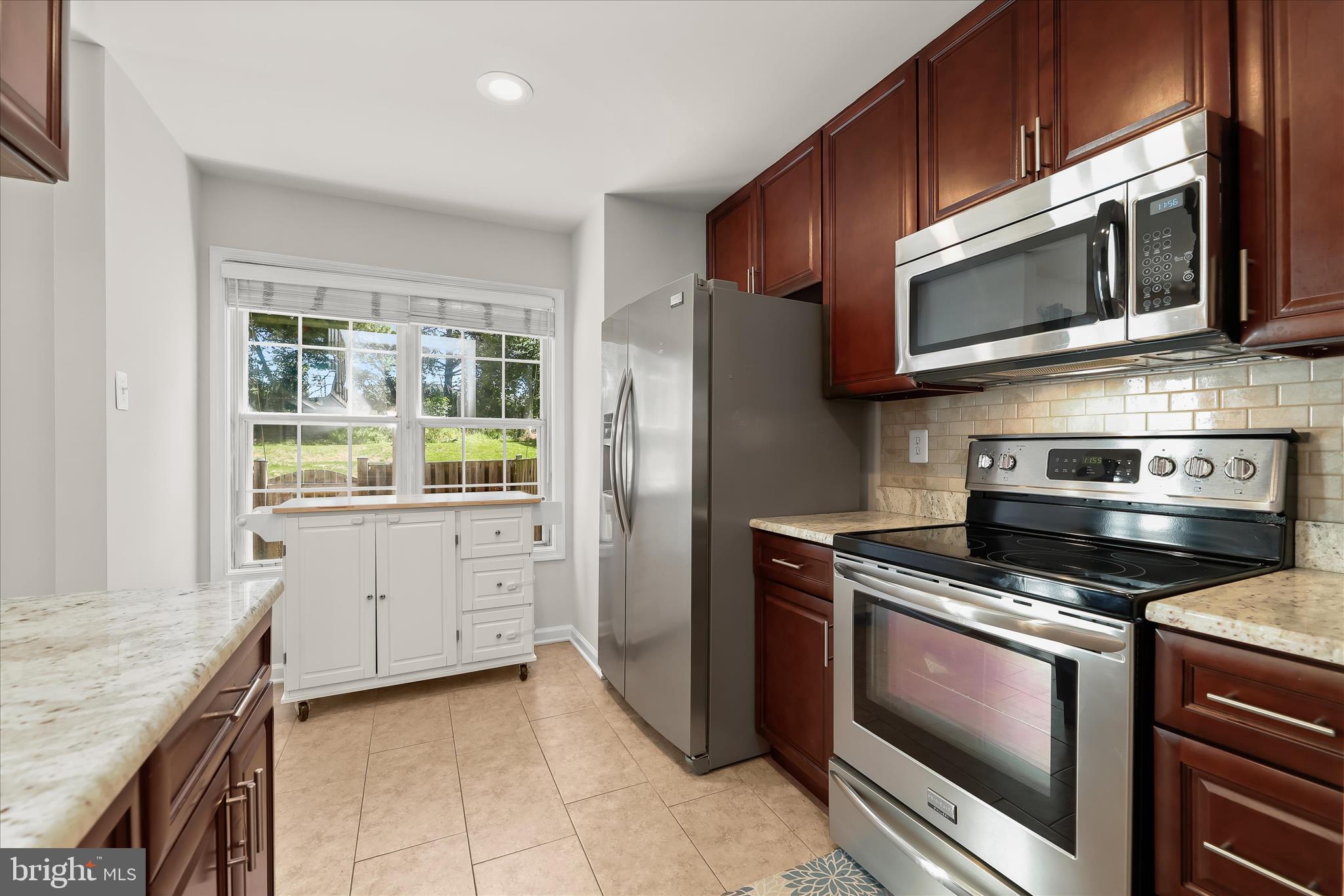 GUNNERS LAKE VILLAGE - Residential