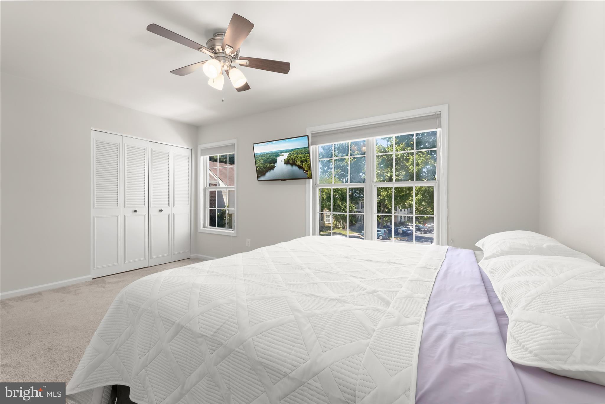 GUNNERS LAKE VILLAGE - Residential