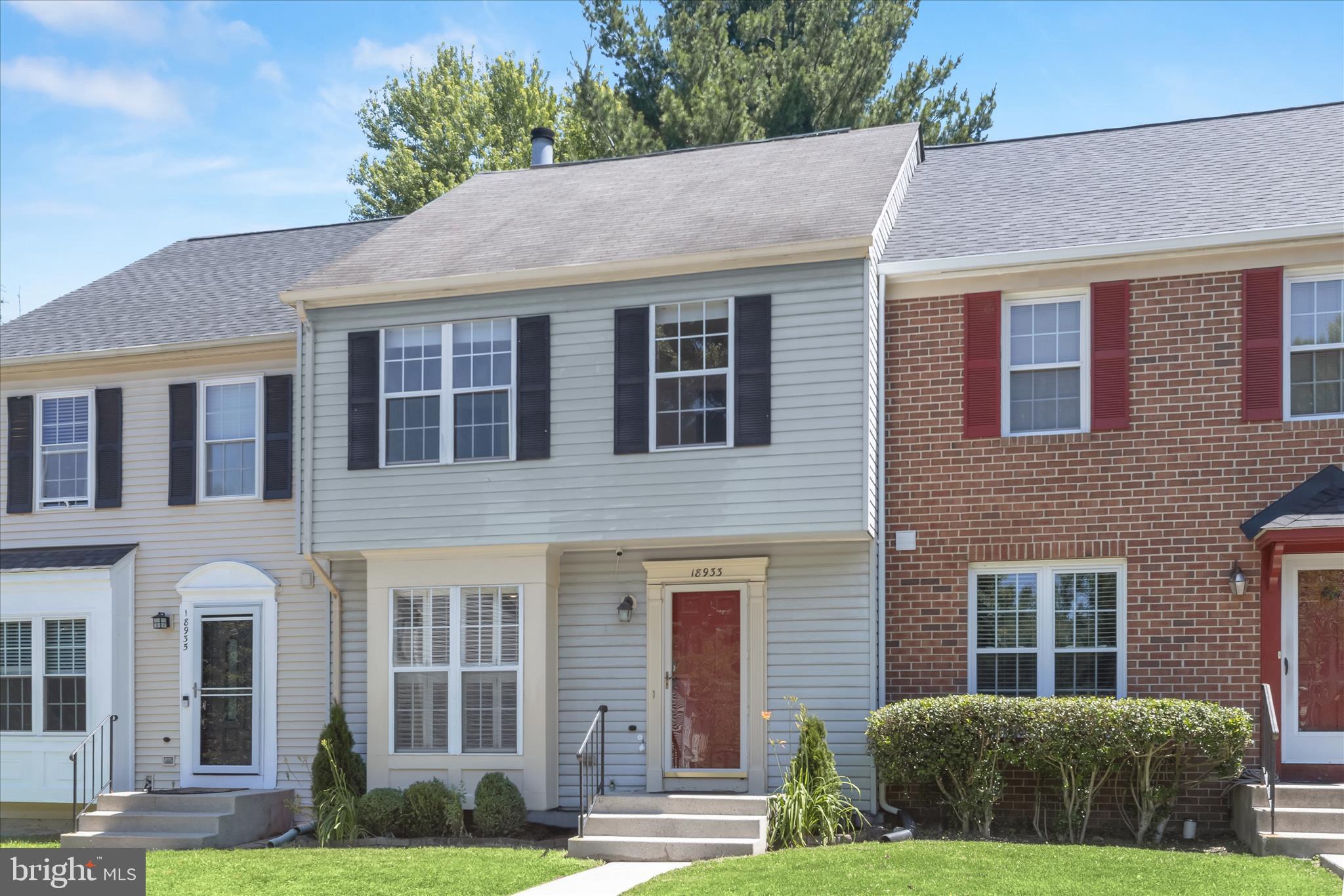 GUNNERS LAKE VILLAGE - Residential