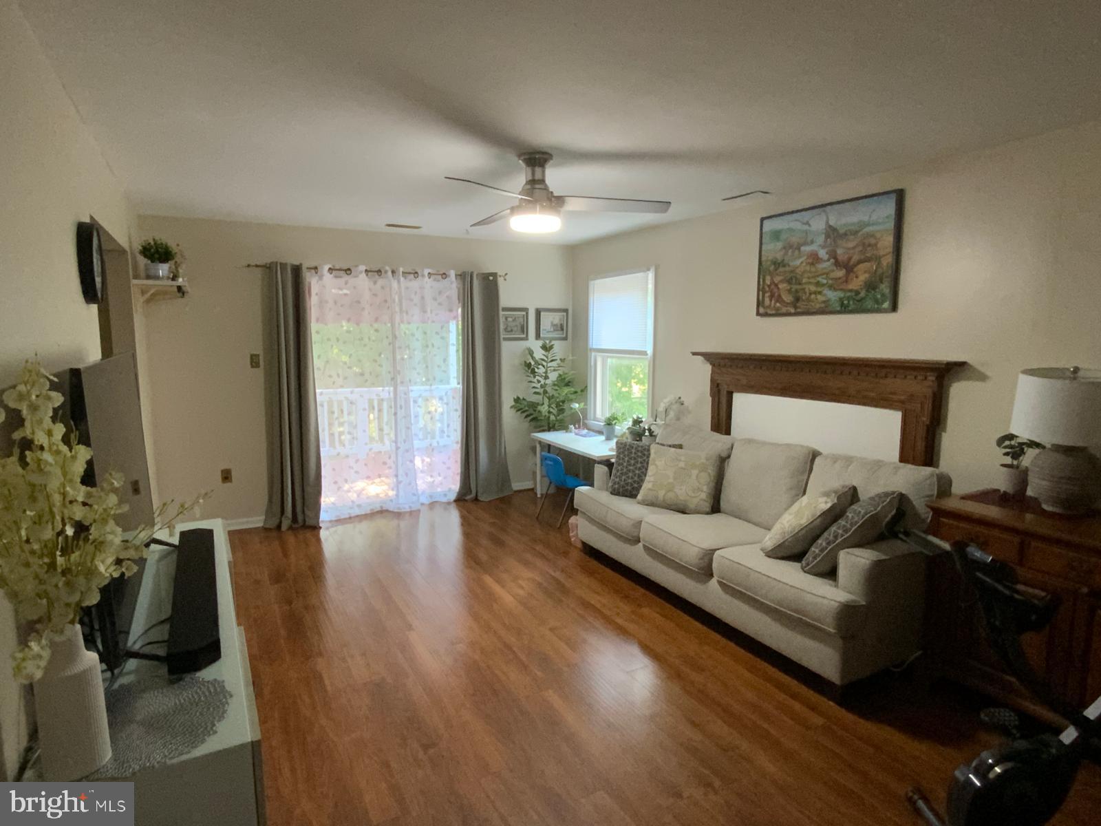LANSDALE - Residential