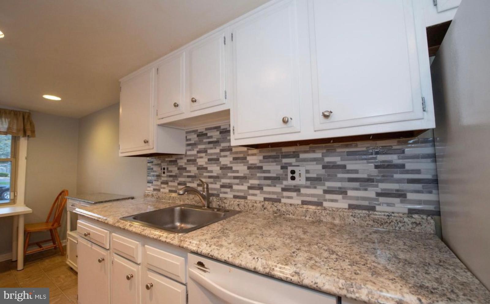 LANSDALE - Residential