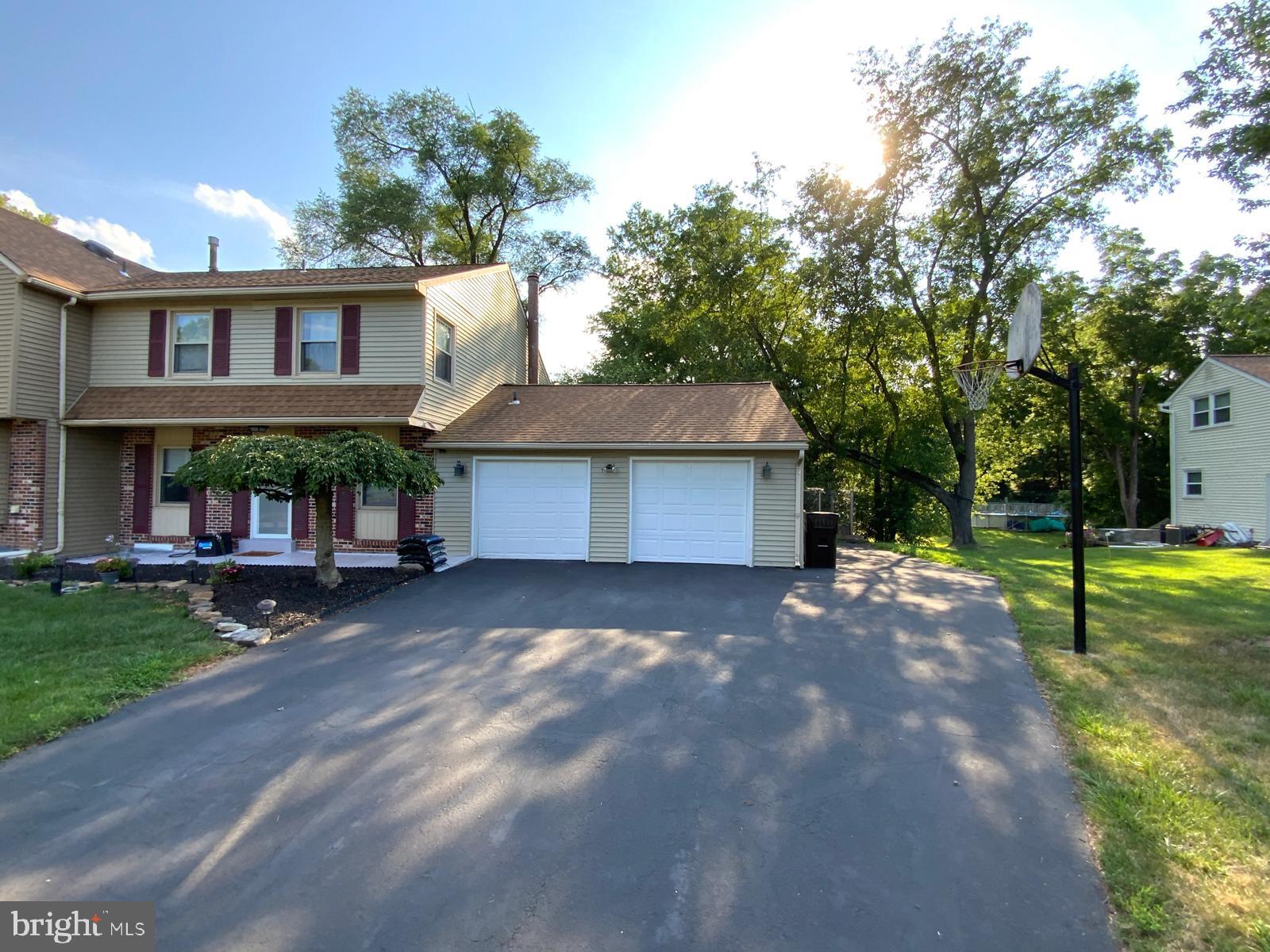 LANSDALE - Residential
