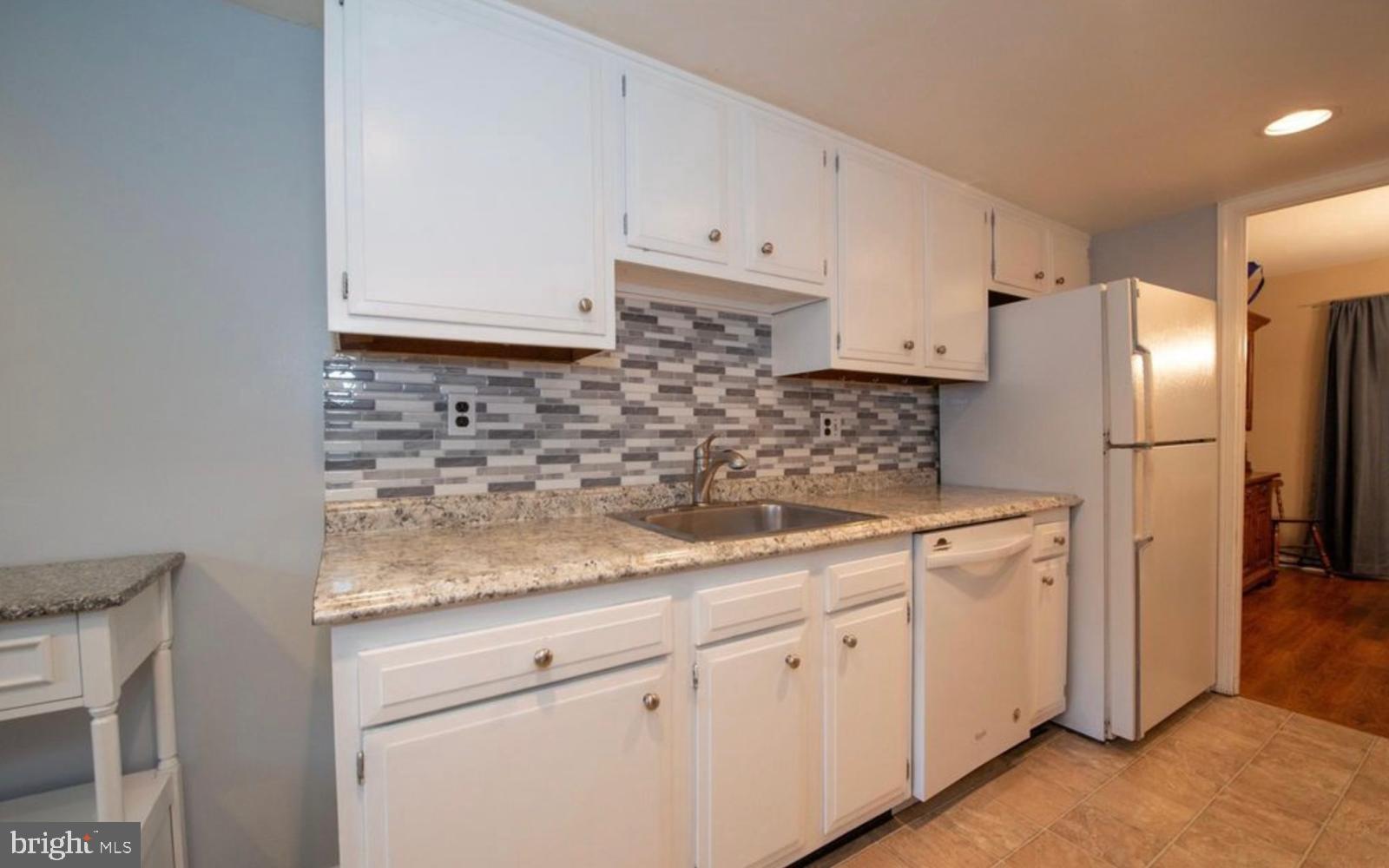 LANSDALE - Residential