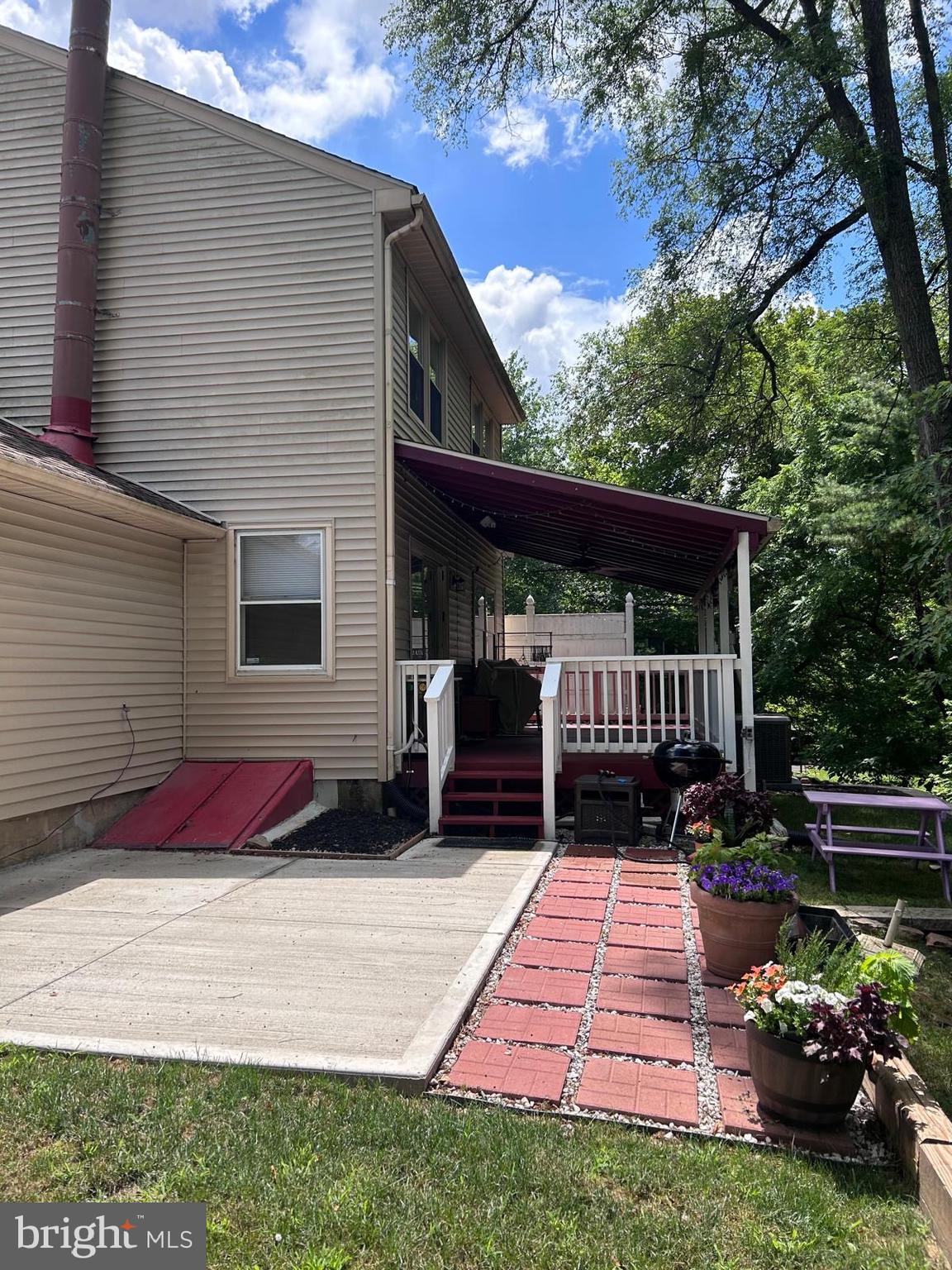 LANSDALE - Residential