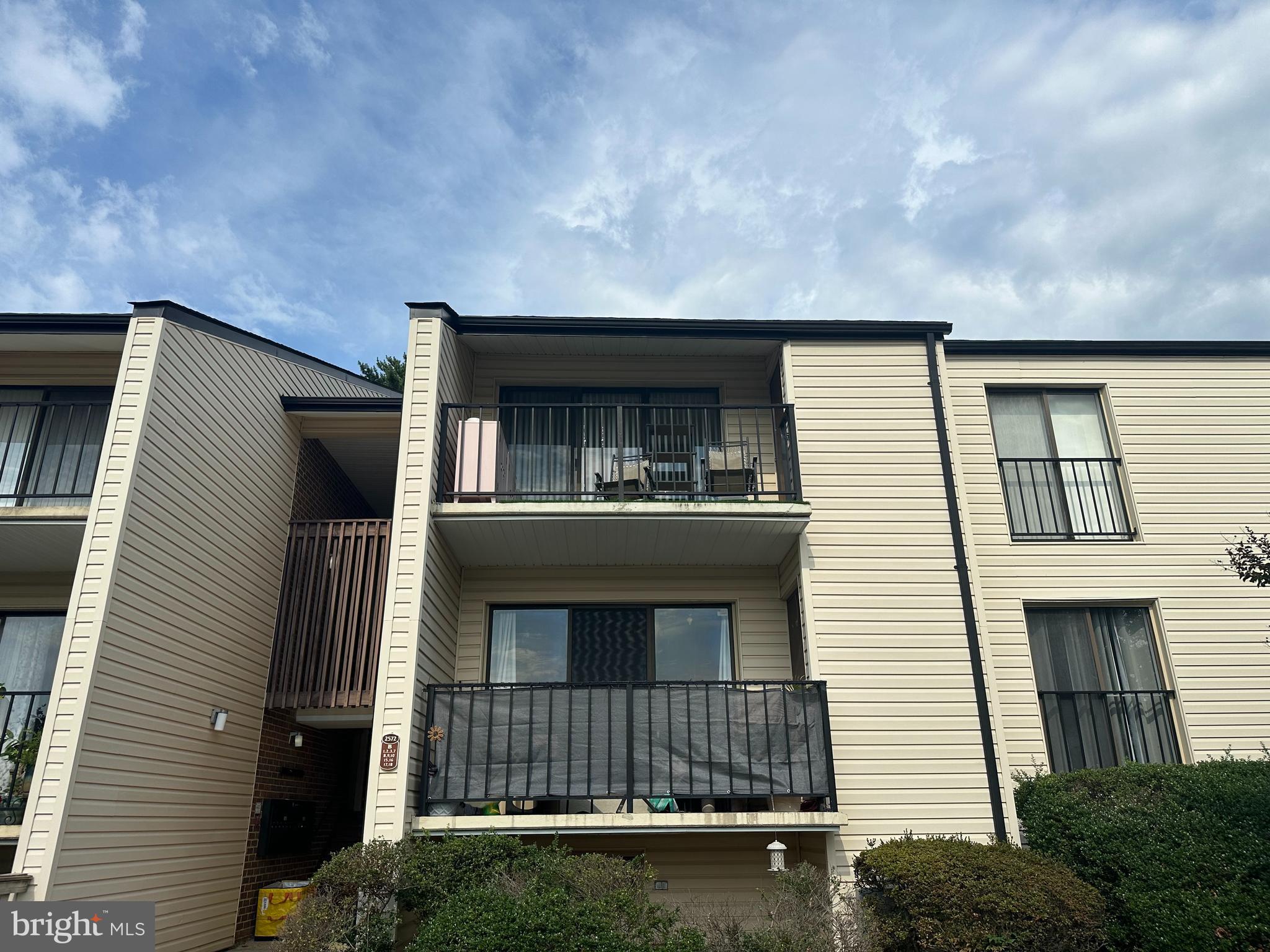 RIVA COMMONS - Residential