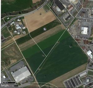 SCHAUMS CORNER - Land