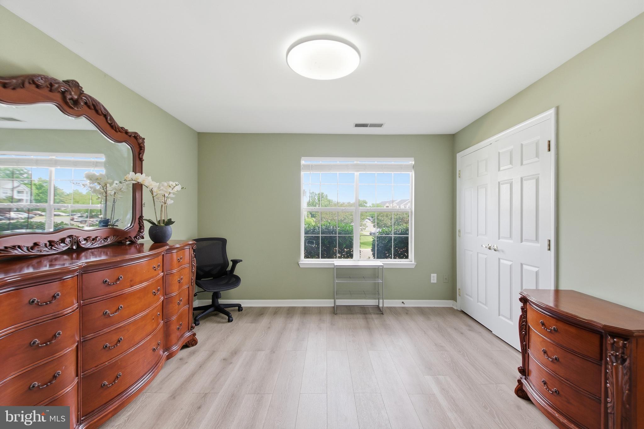 STRATFORD CONDOS - Residential