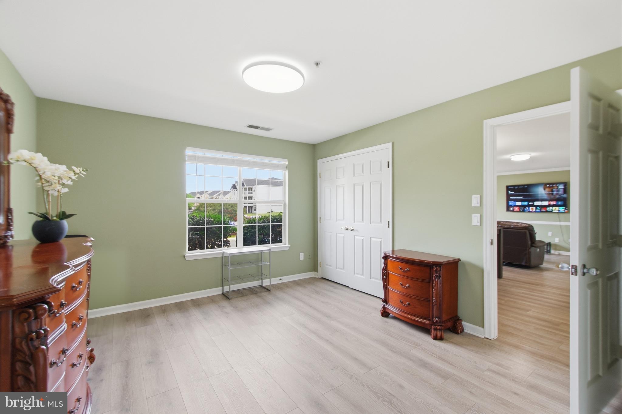 STRATFORD CONDOS - Residential
