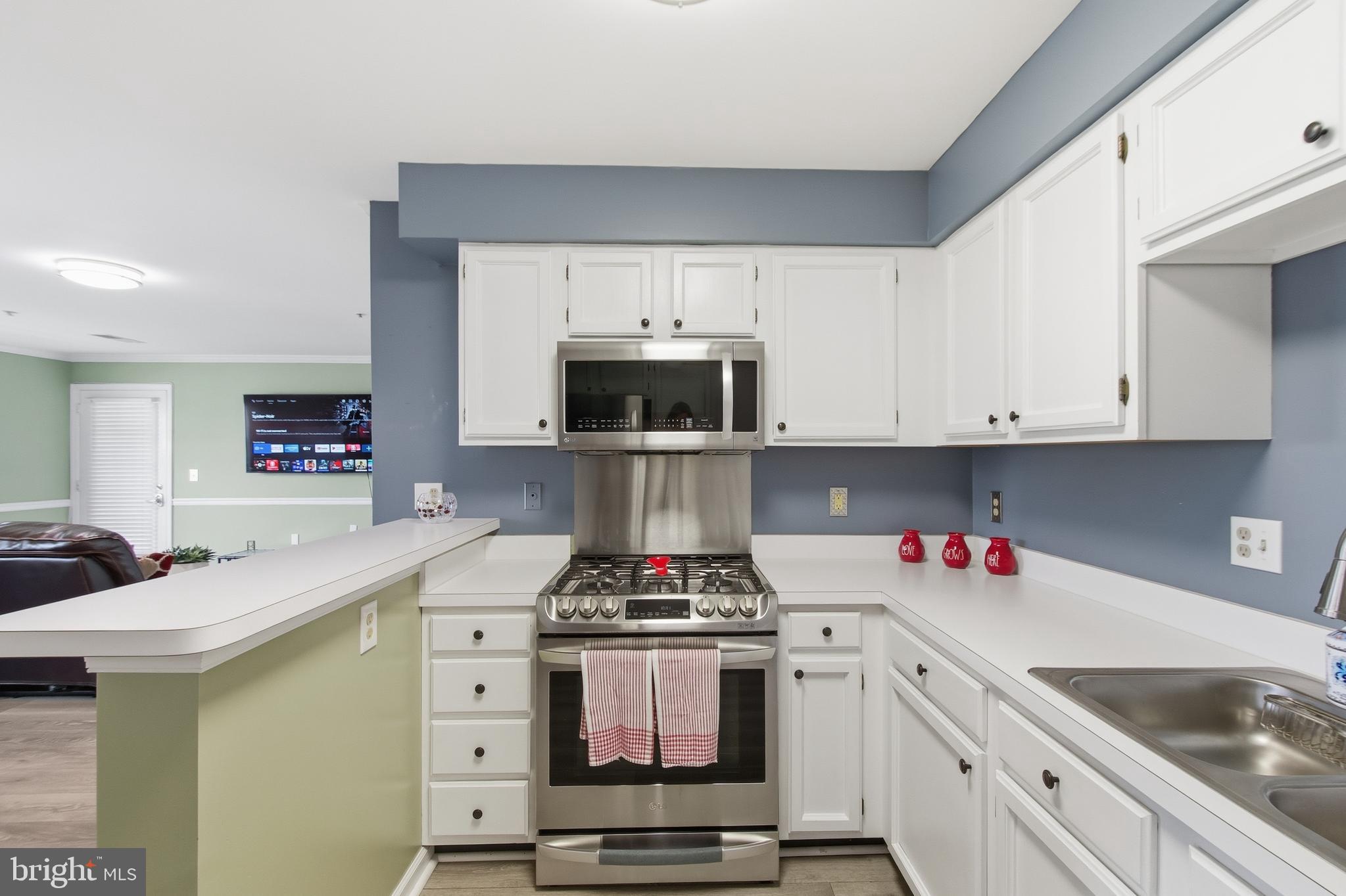 STRATFORD CONDOS - Residential