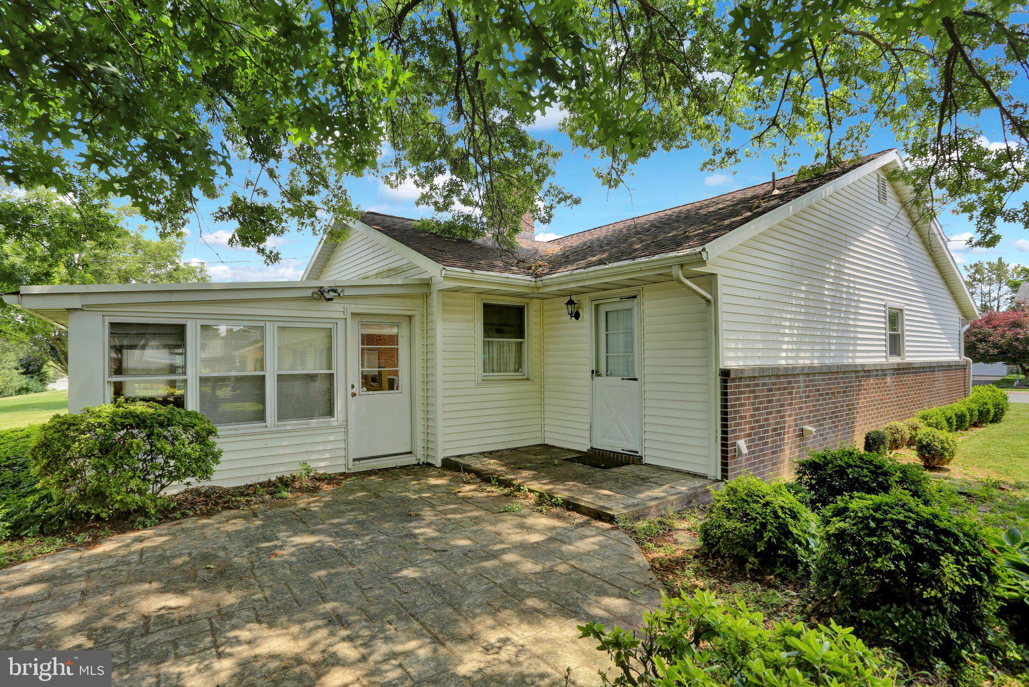 COLONY PARK - Residential