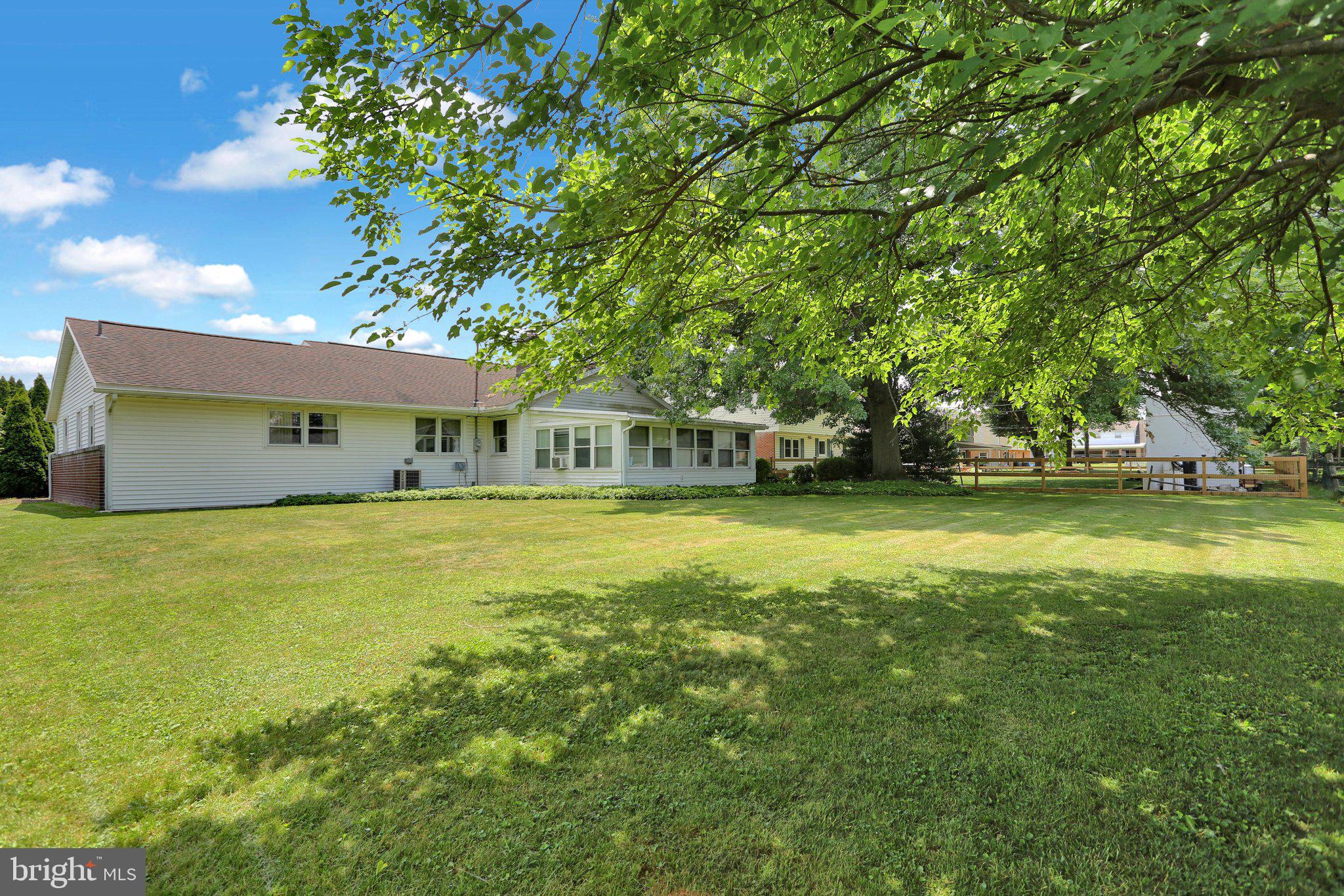 COLONY PARK - Residential