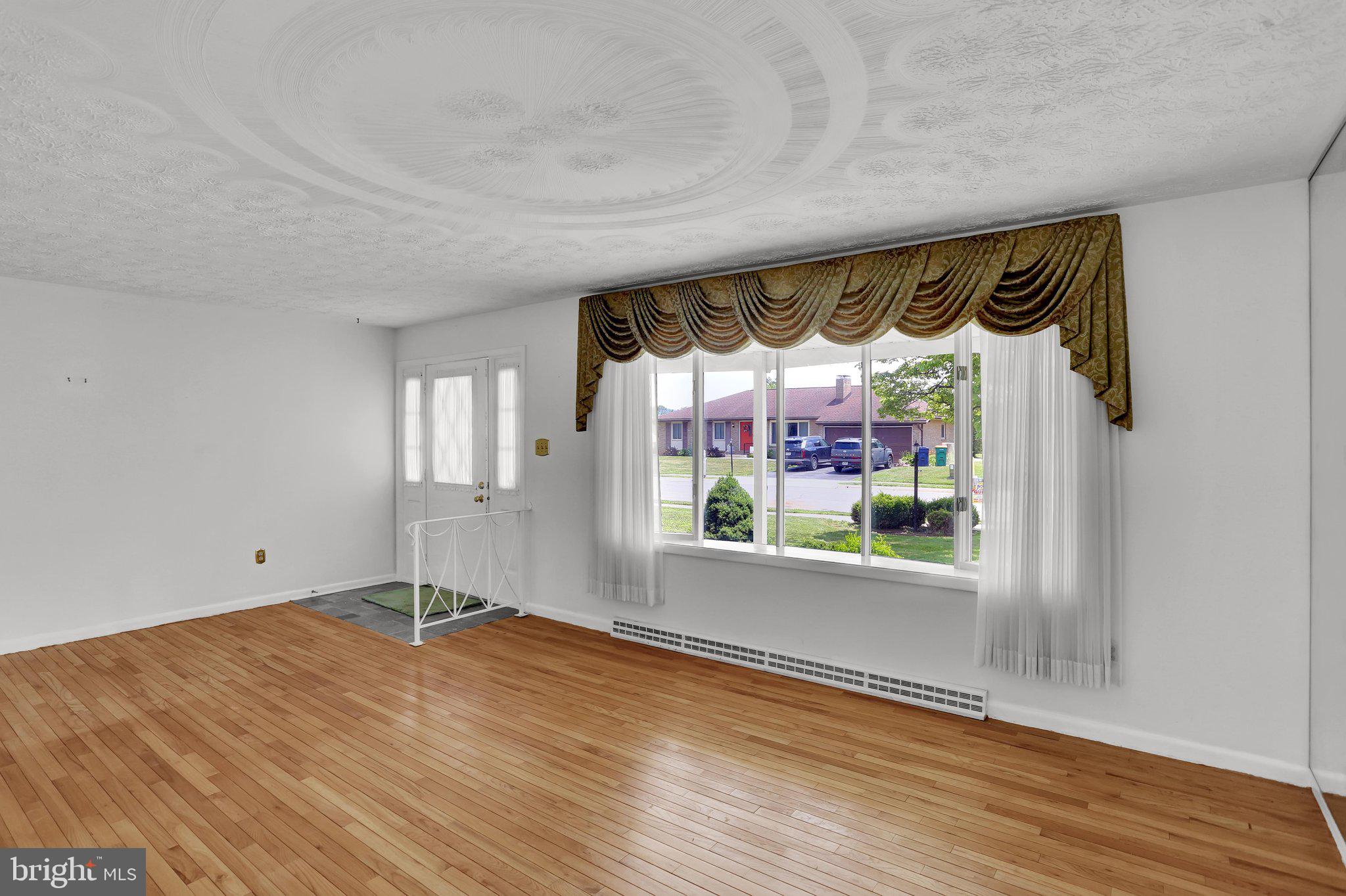COLONY PARK - Residential