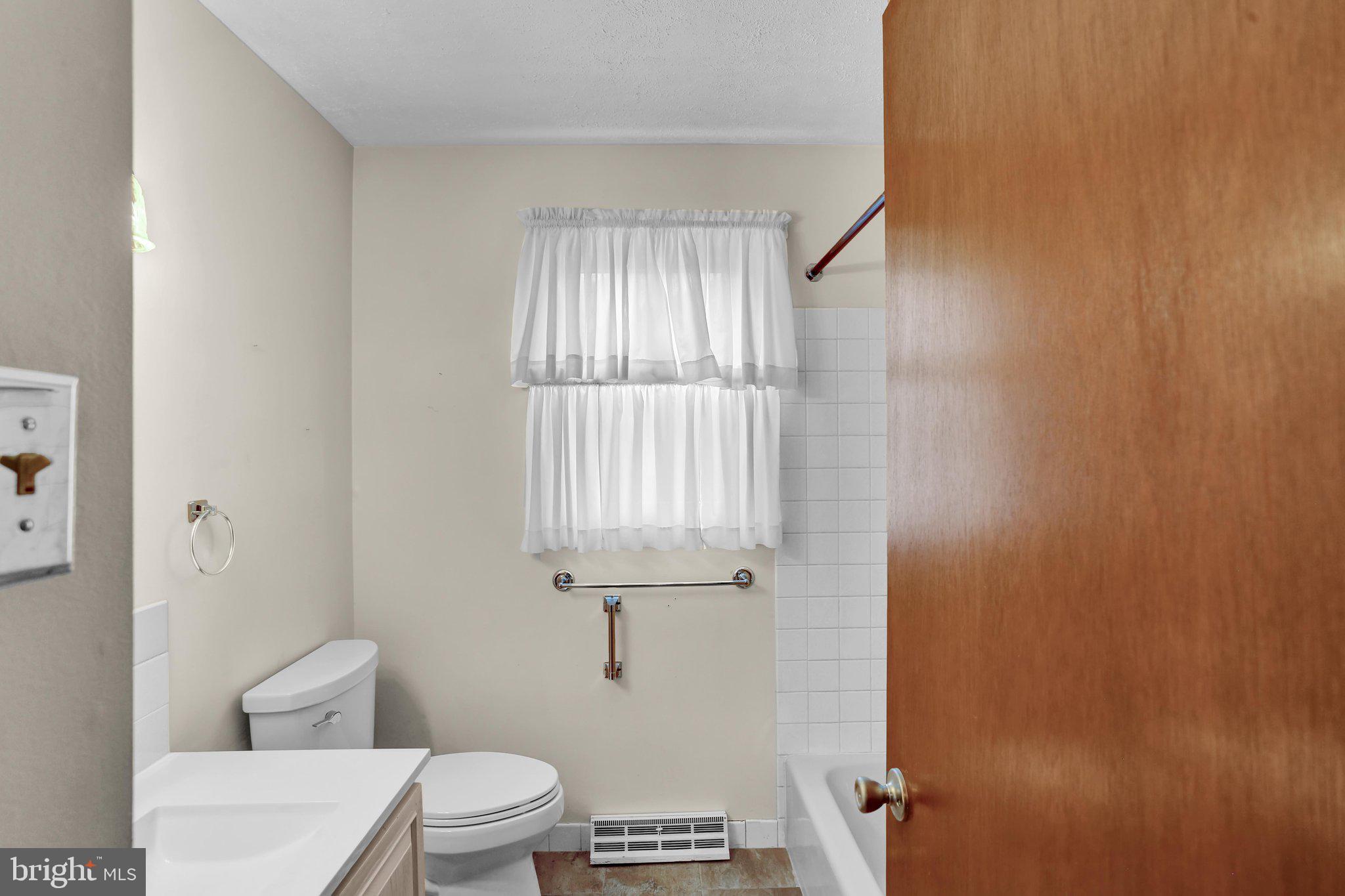 COLONY PARK - Residential