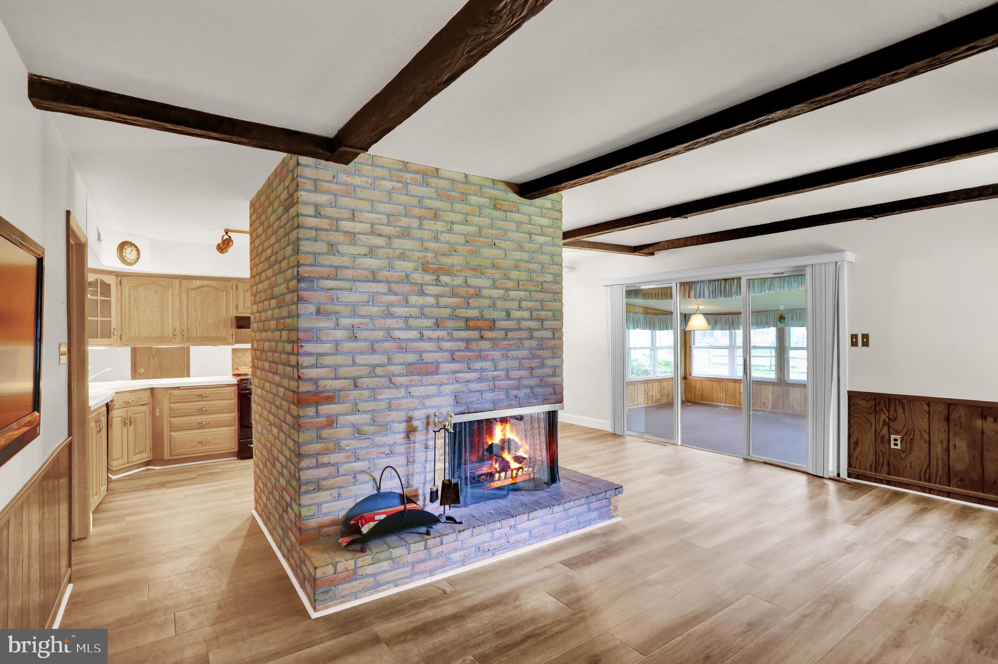 COLONY PARK - Residential
