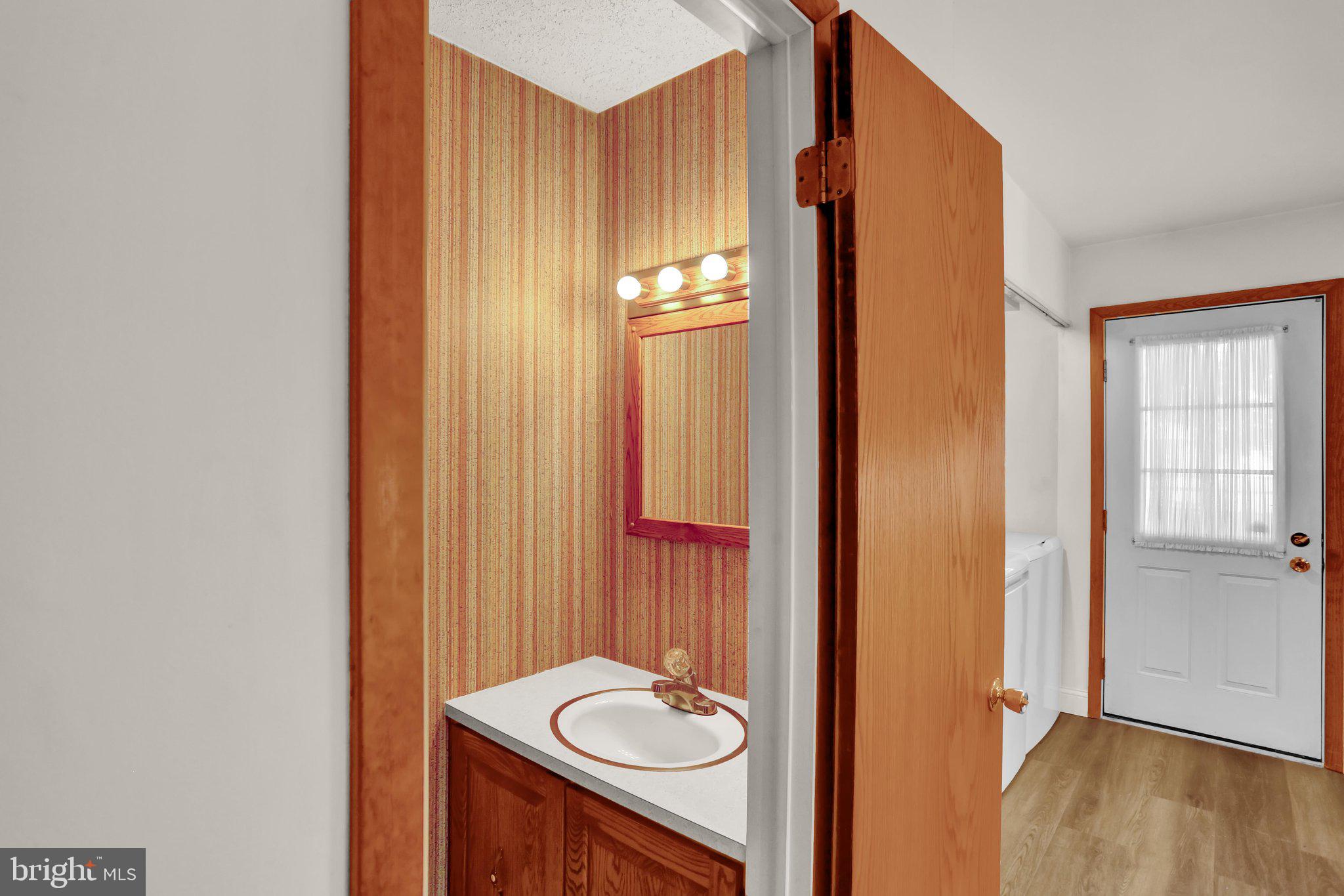 COLONY PARK - Residential