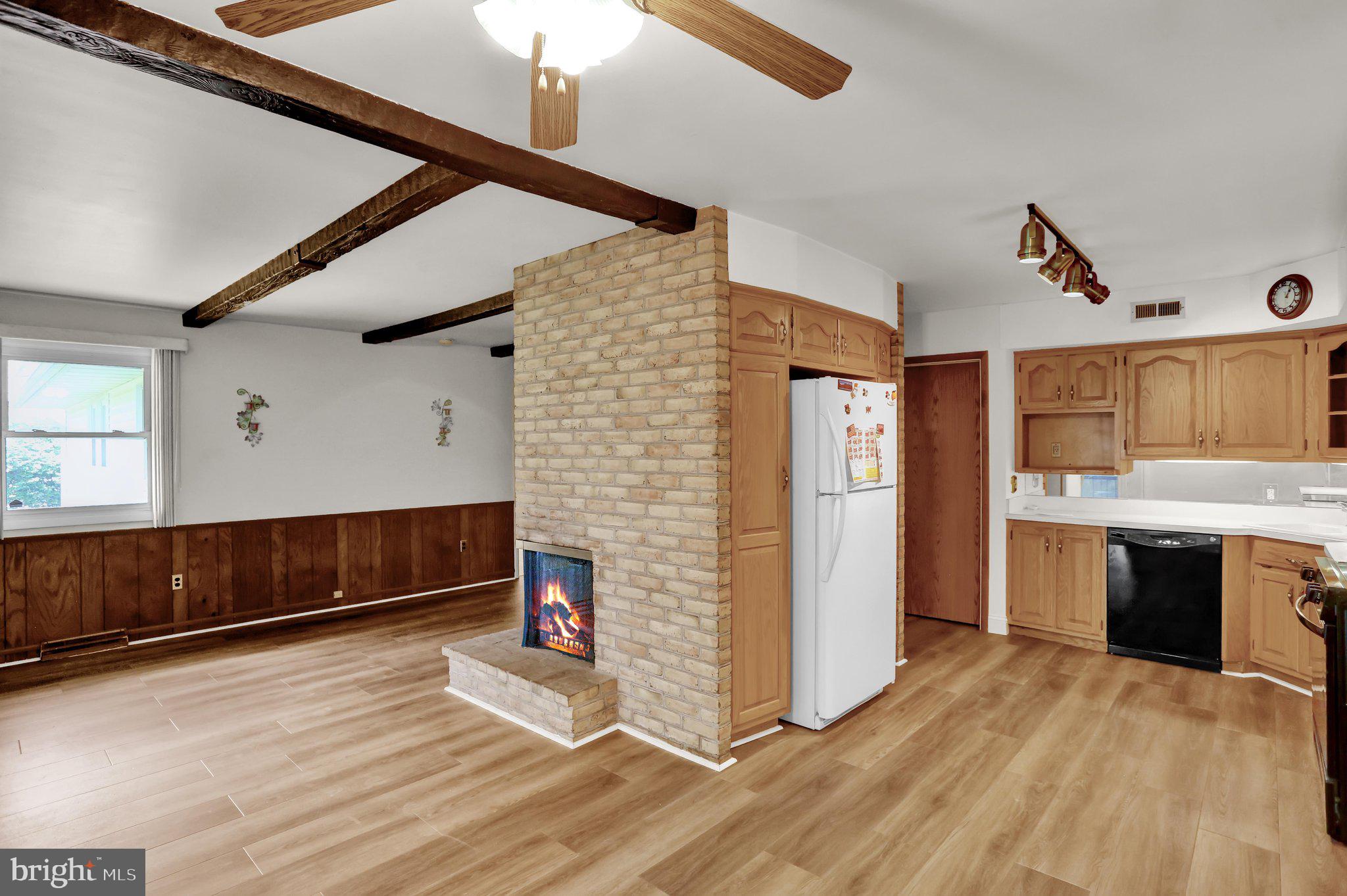 COLONY PARK - Residential