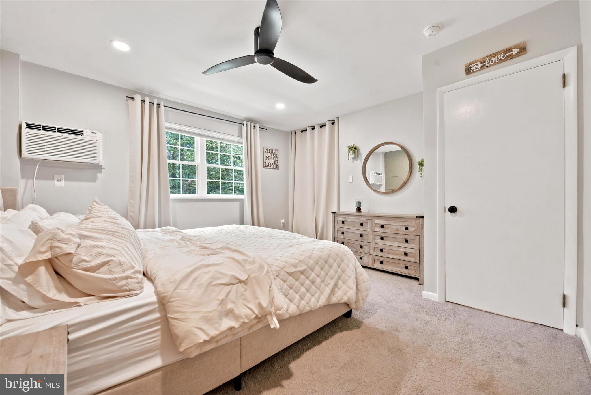CIDER KNOLL - Residential