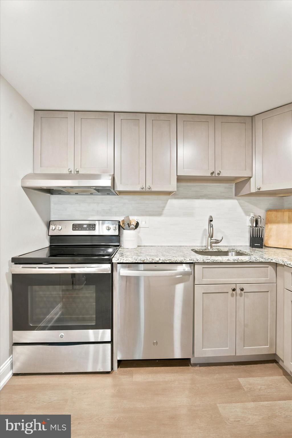 CIDER KNOLL - Residential