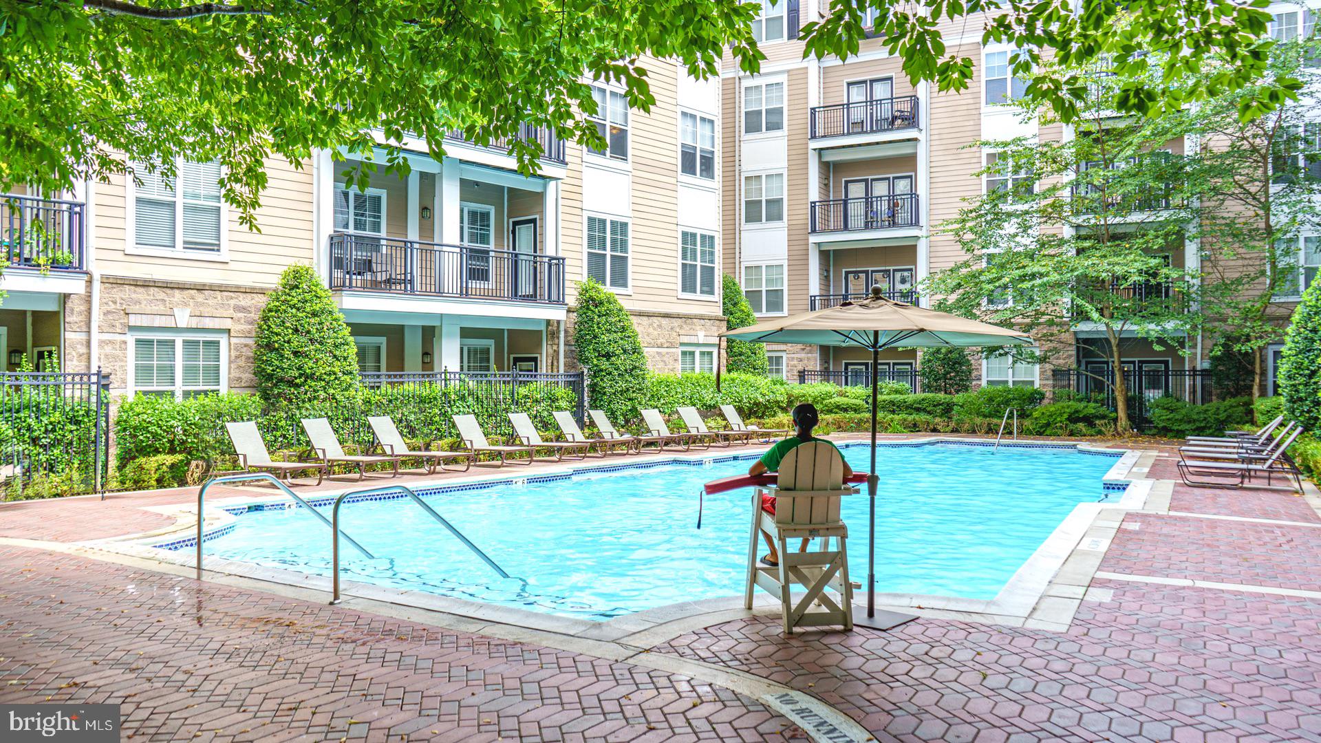 FITZ AT ROCKVILLE TOWN C - Residential