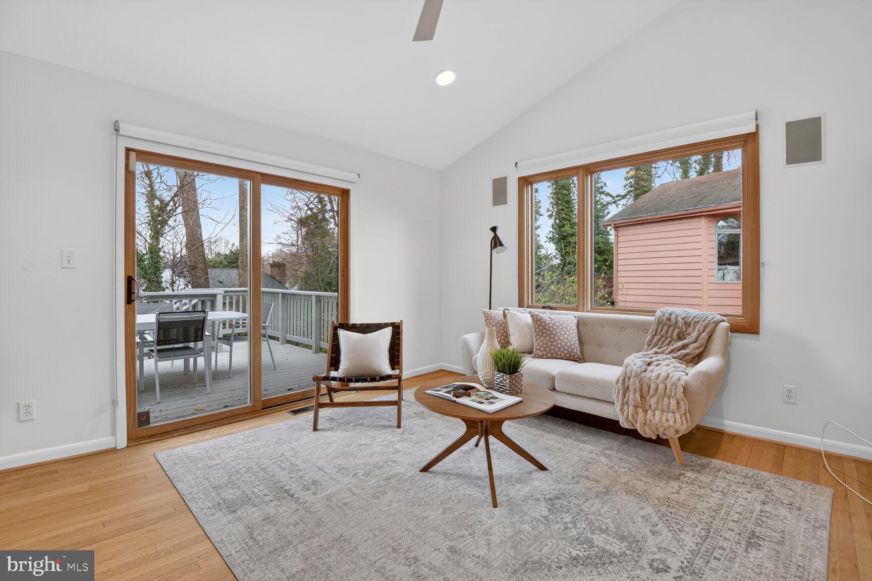 KENWOOD PARK - Residential