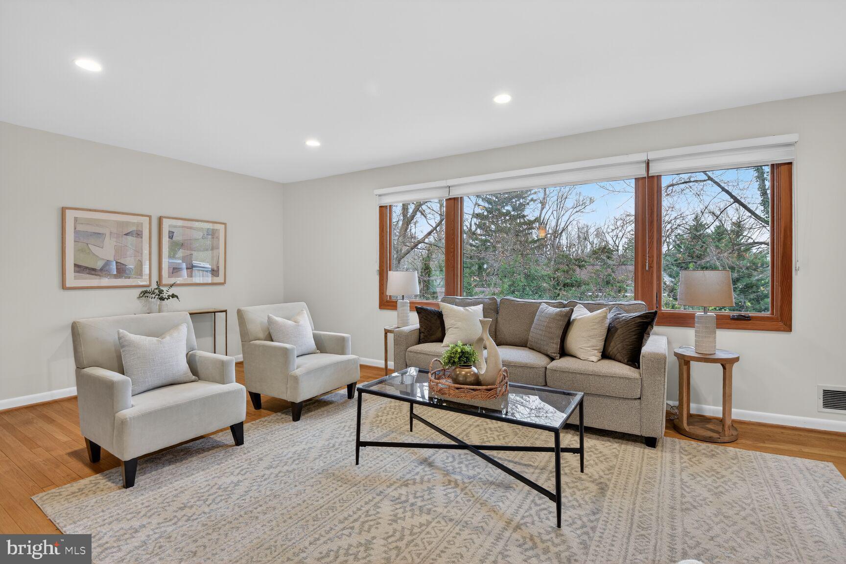 KENWOOD PARK - Residential
