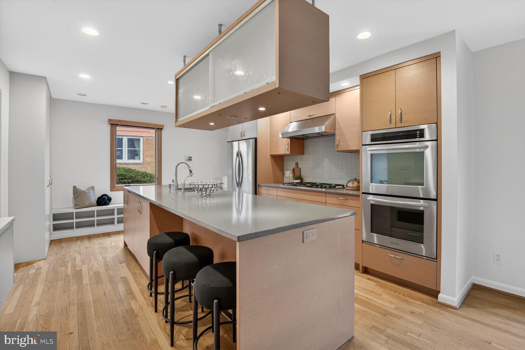 KENWOOD PARK - Residential