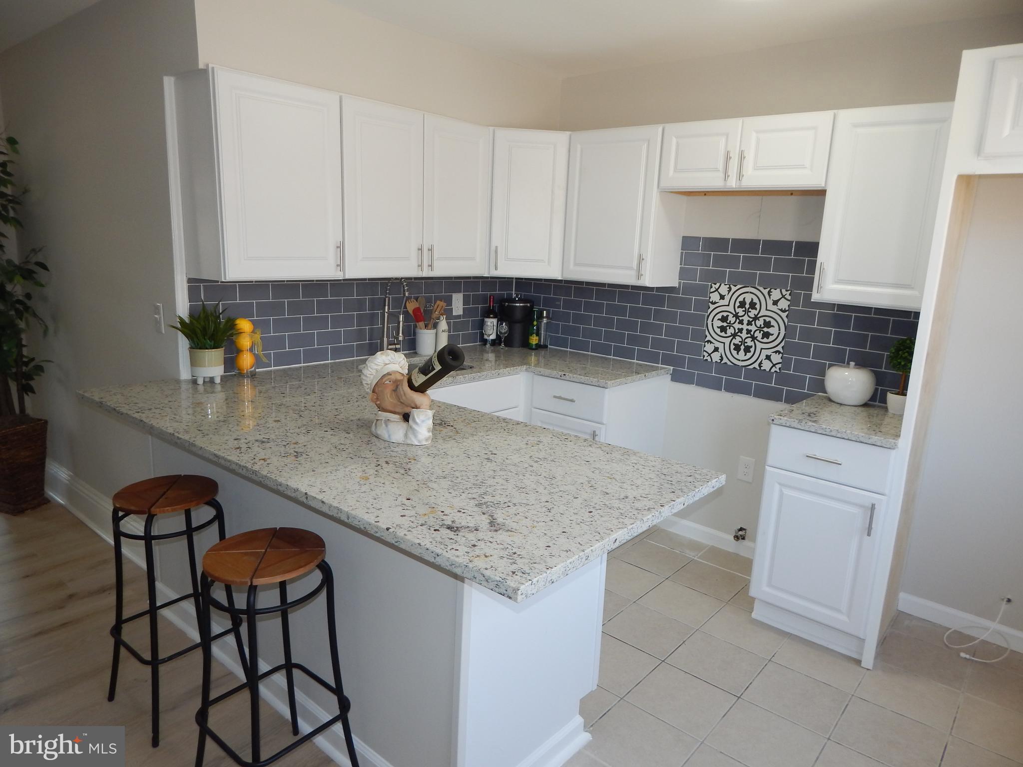 GLEN OAKS - Residential Income