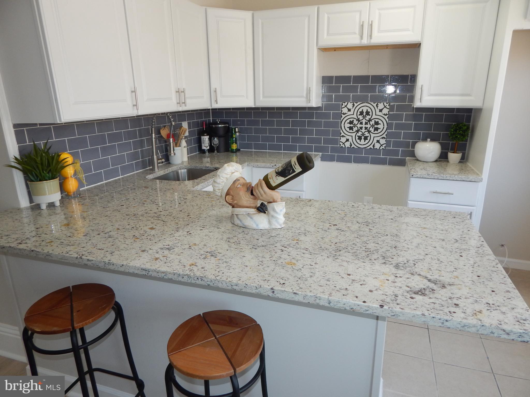 GLEN OAKS - Residential Income
