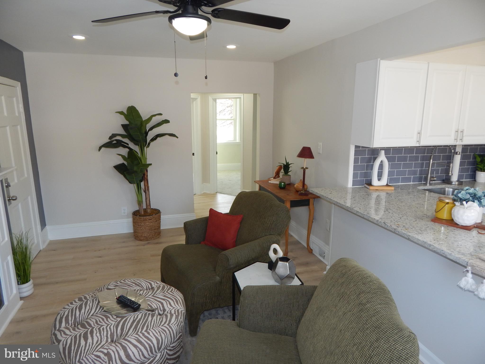 GLEN OAKS - Residential Income