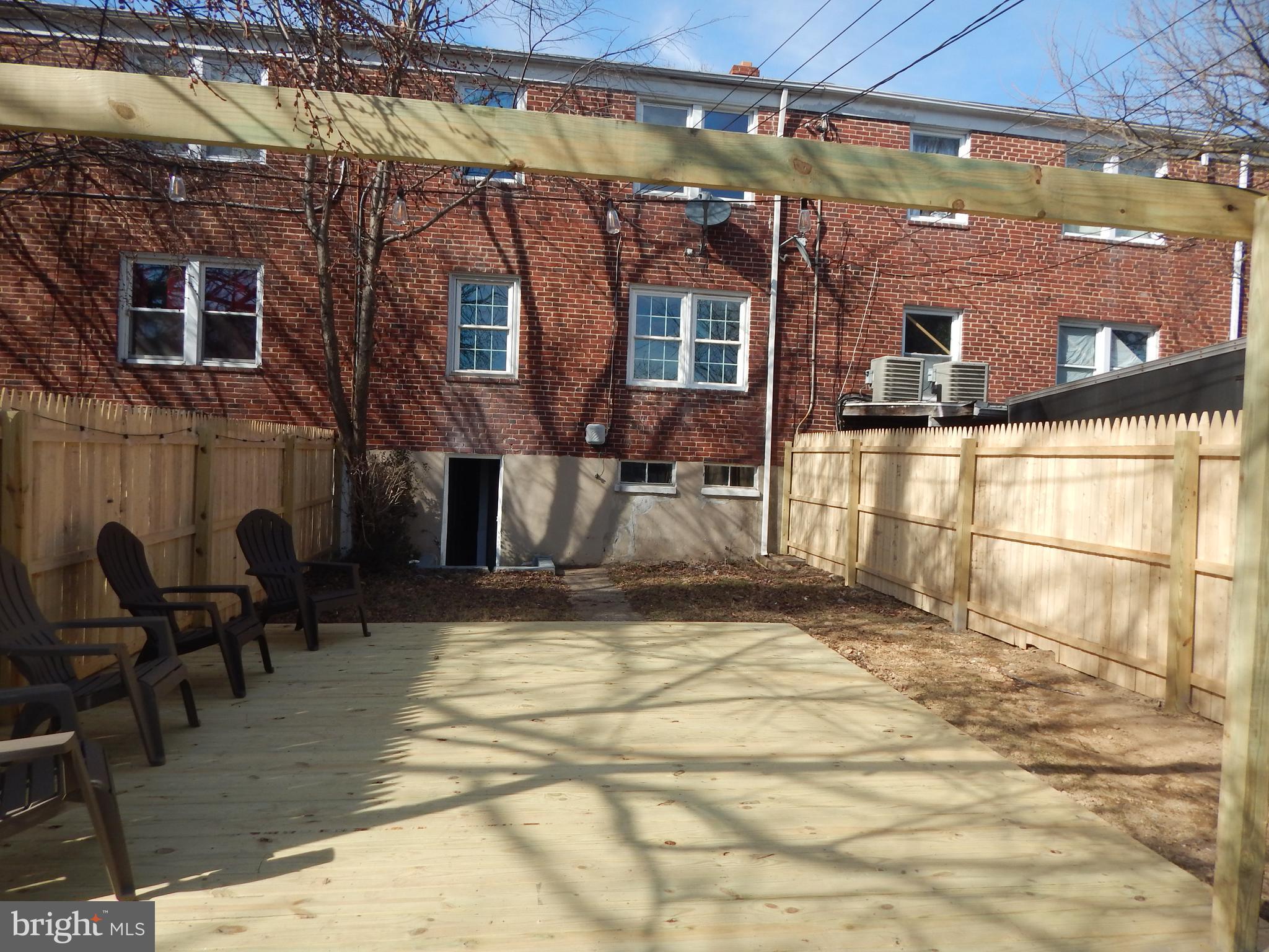 GLEN OAKS - Residential Income