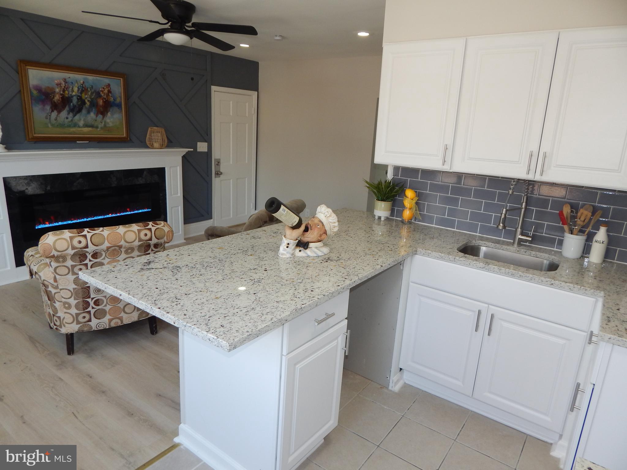 GLEN OAKS - Residential Income