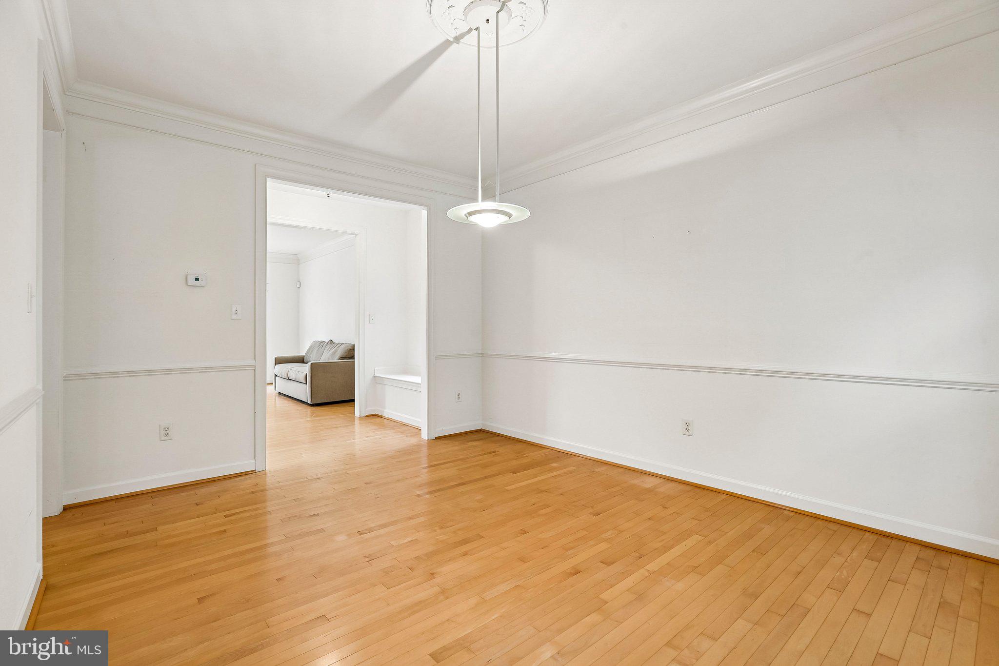 BRIARCLIFF MANOR - Residential