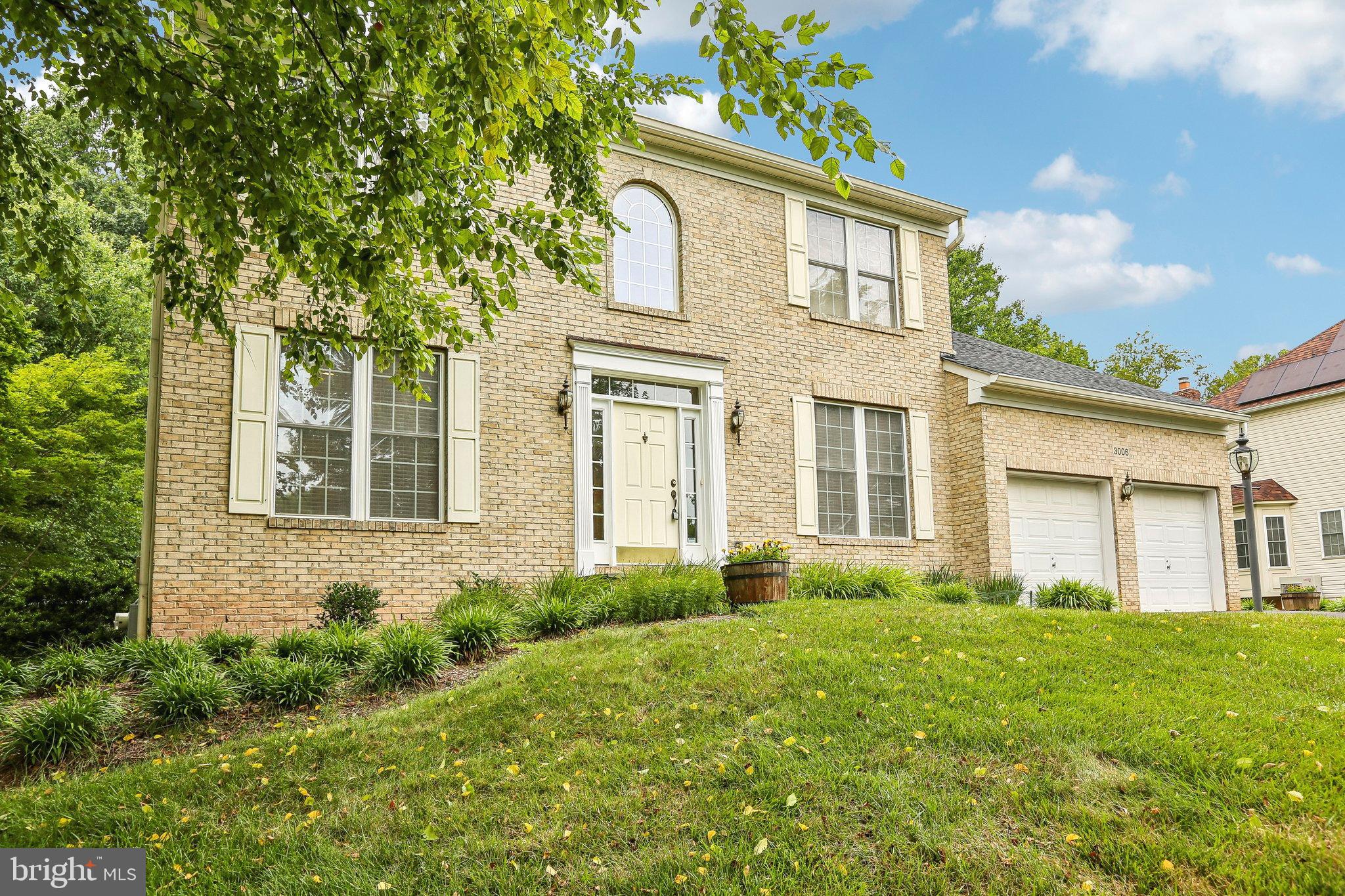BRIARCLIFF MANOR - Residential
