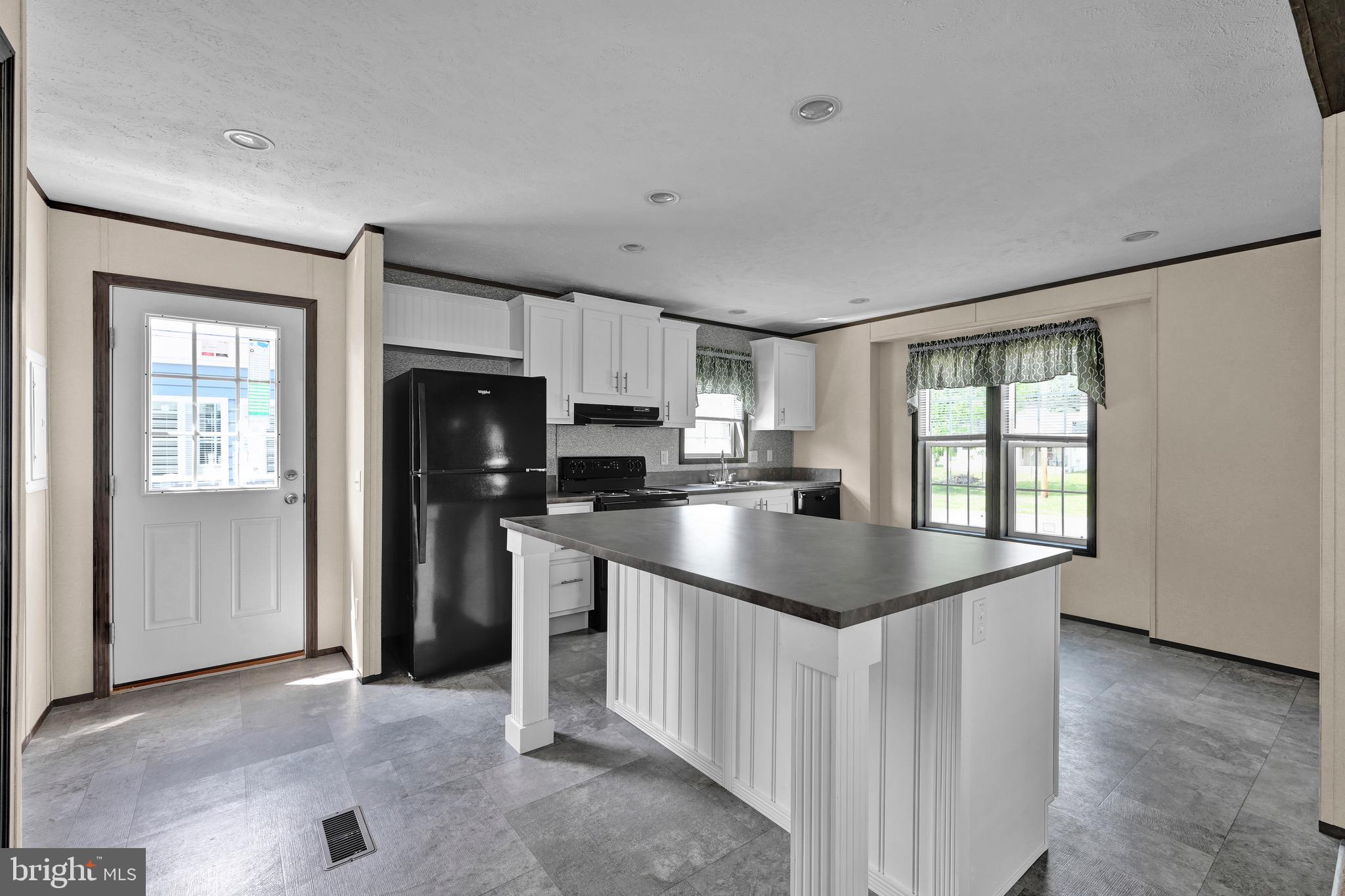 MAGNOLIA PLACE - Residential