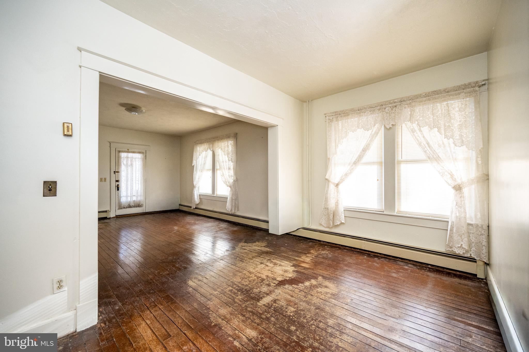 OAKLAND - Residential