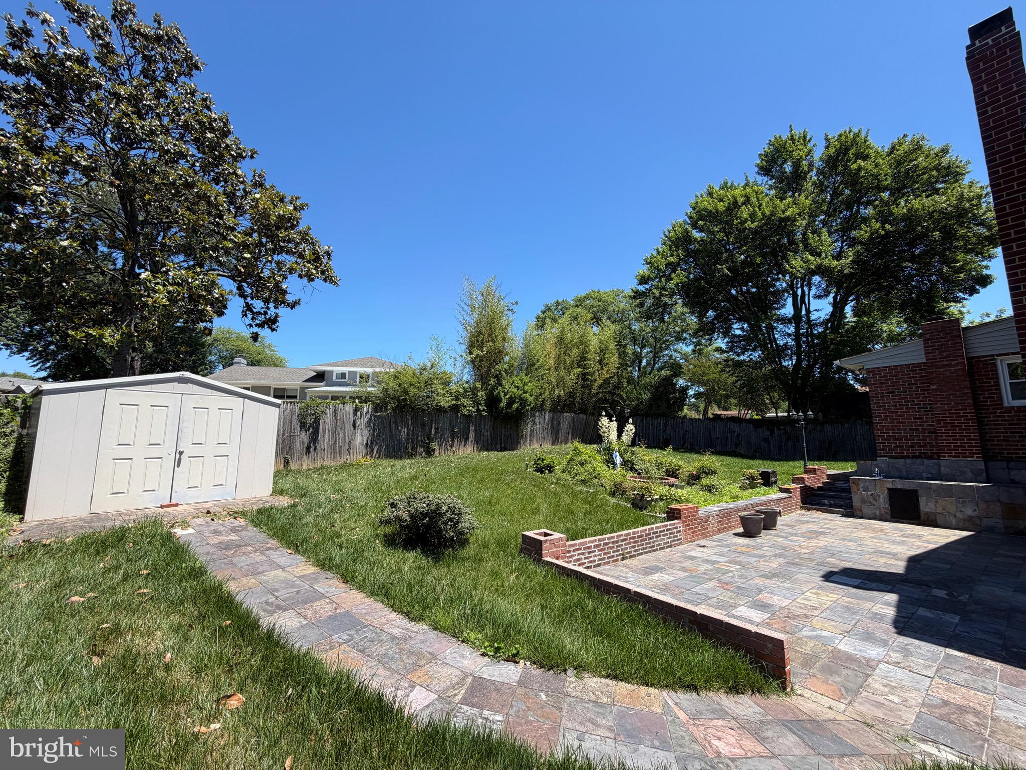 BURGUNDY FARM - Residential