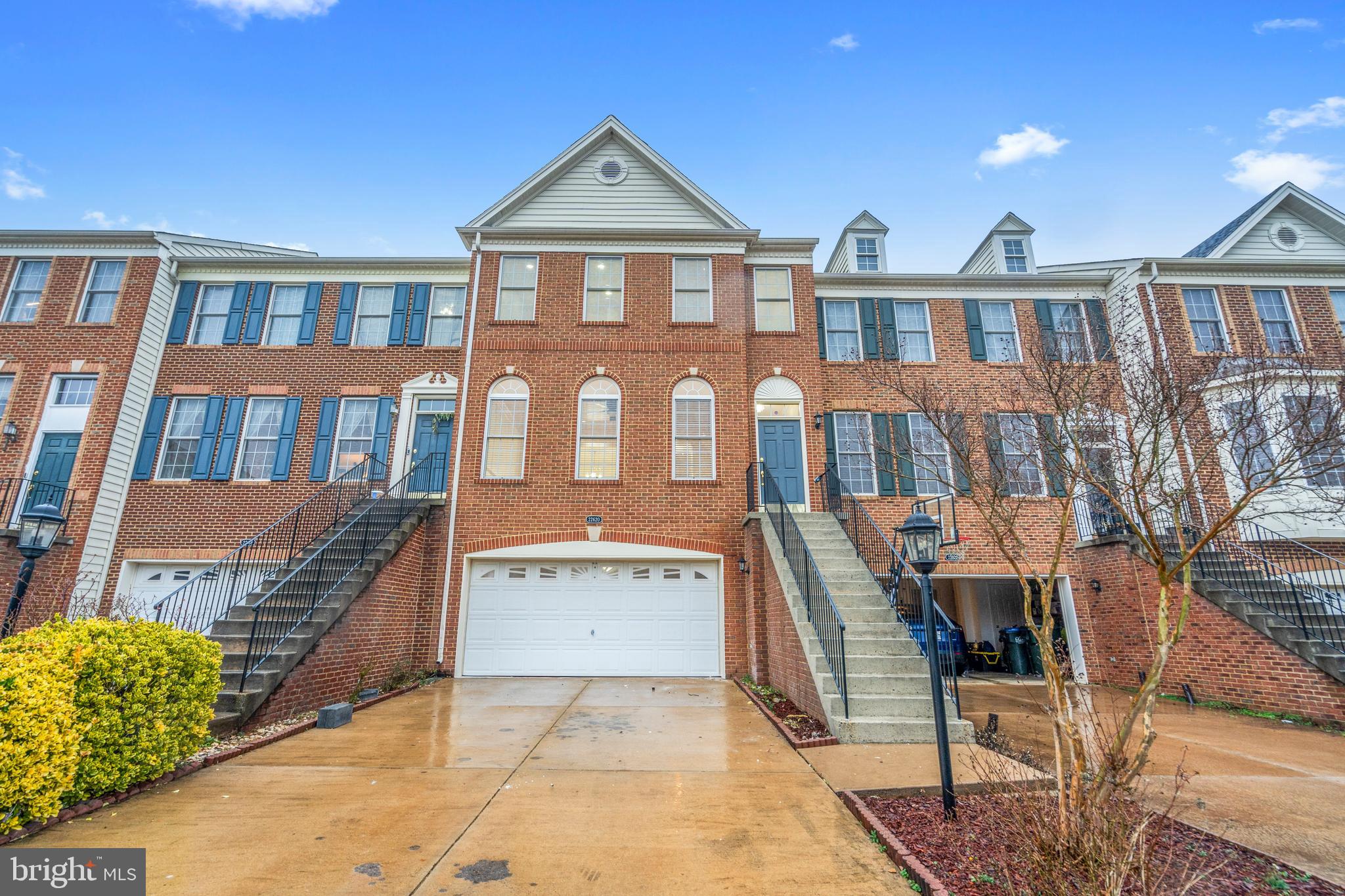 LOUDOUN VALLEY ESTATES - Residential Lease