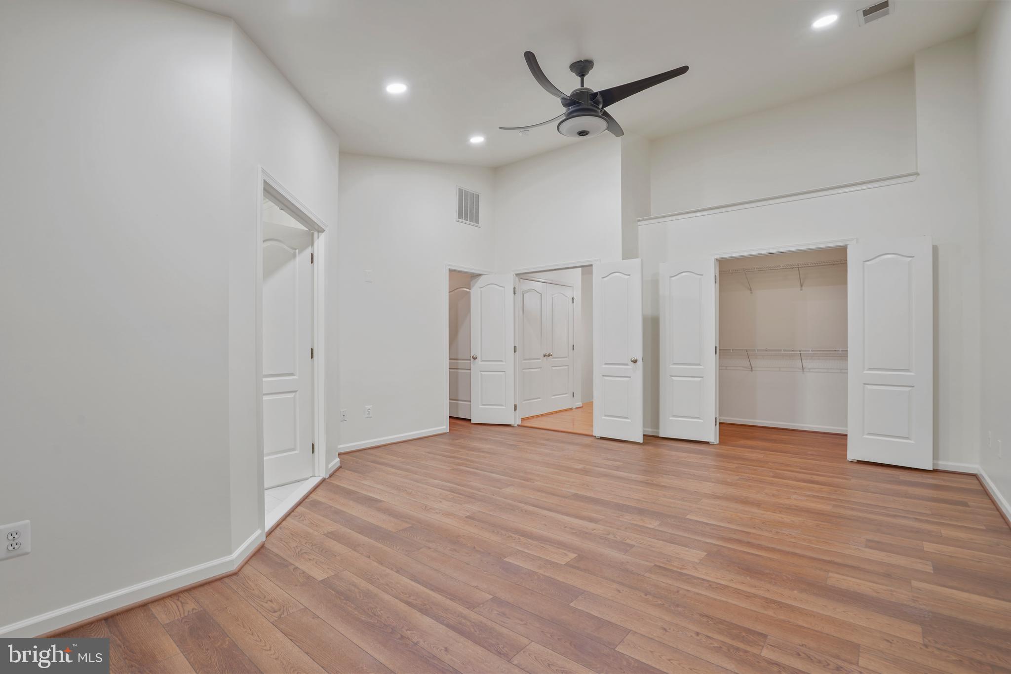 LOUDOUN VALLEY ESTATES - Residential Lease