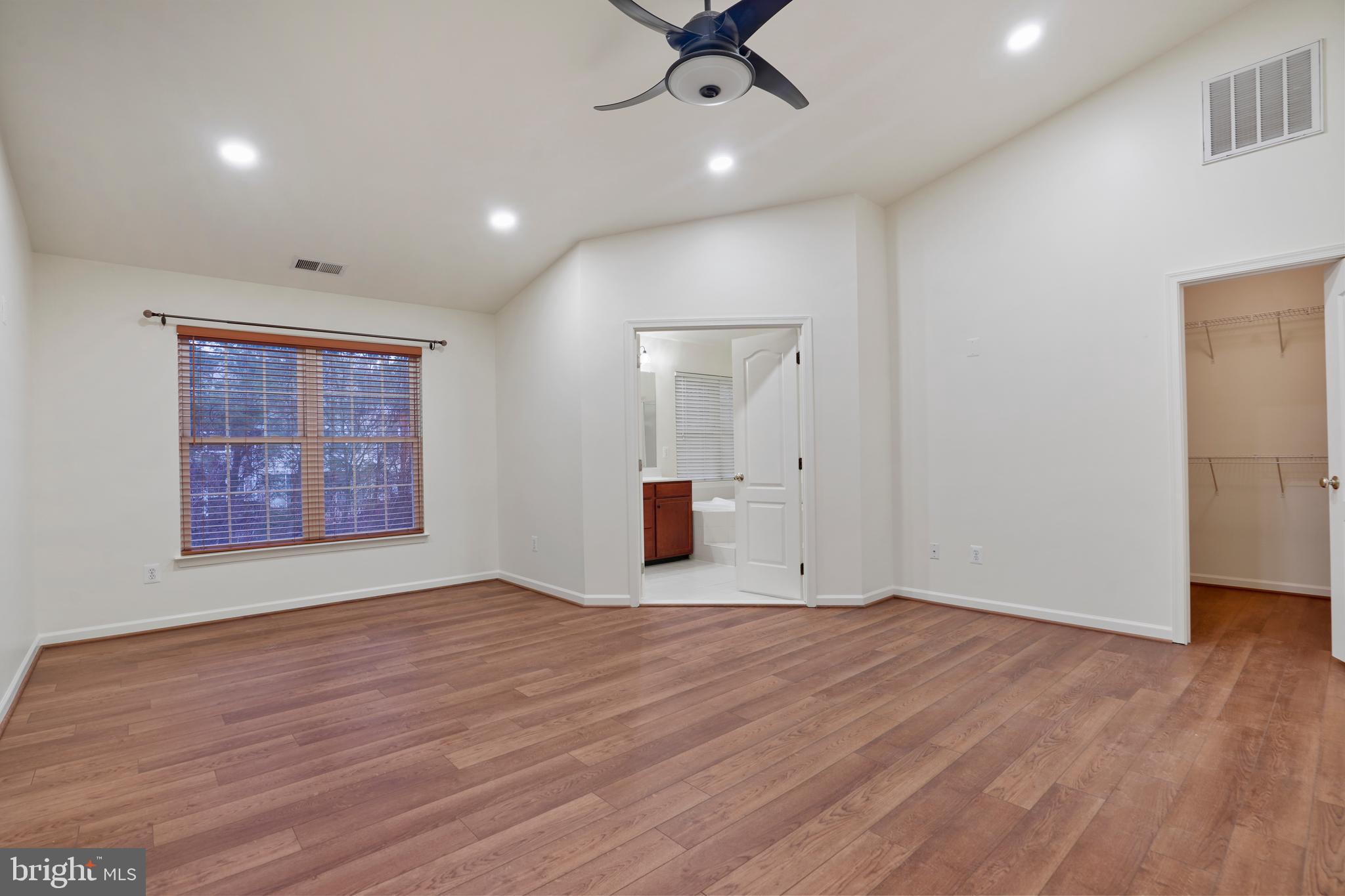 LOUDOUN VALLEY ESTATES - Residential Lease