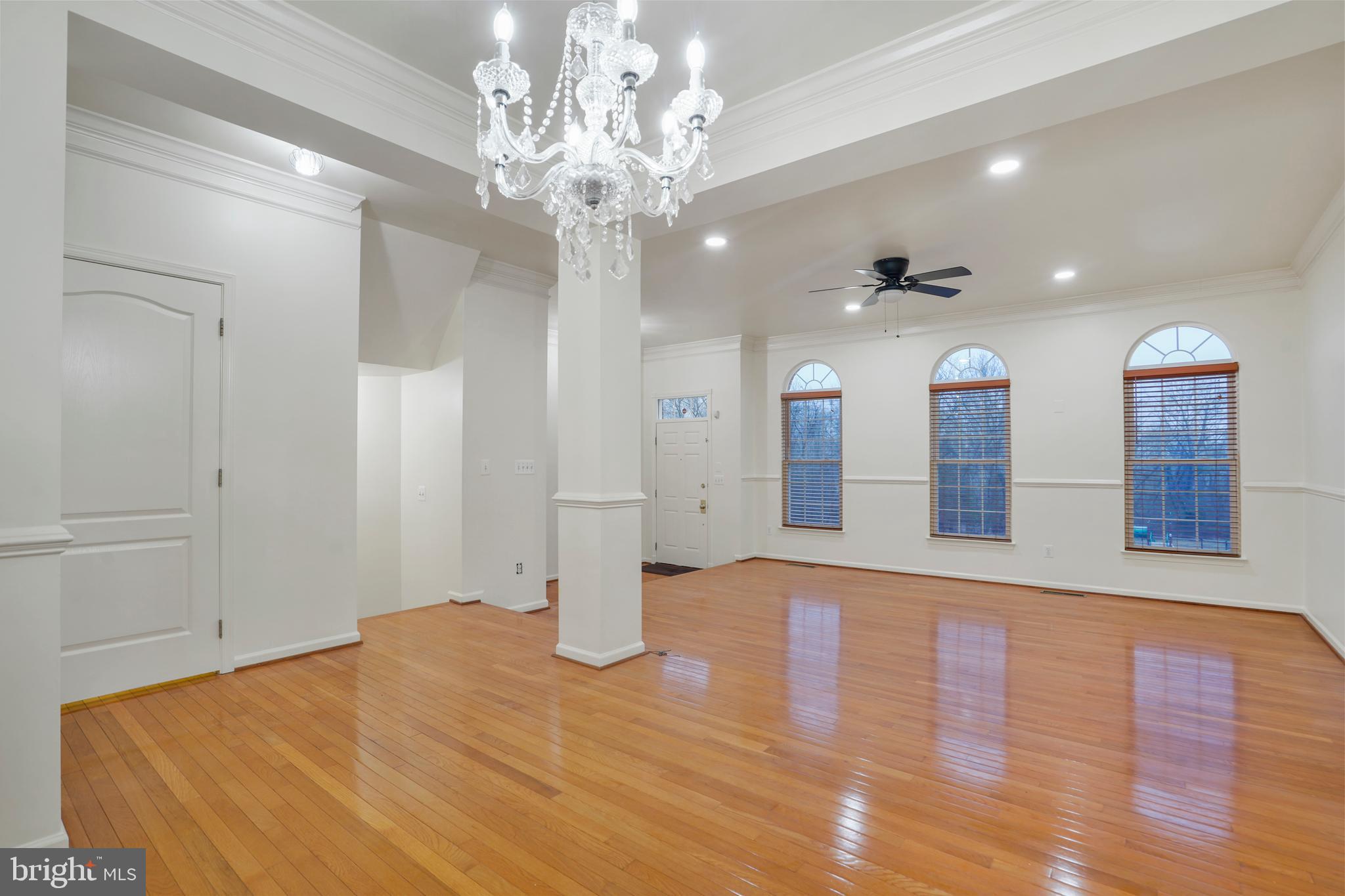 LOUDOUN VALLEY ESTATES - Residential Lease