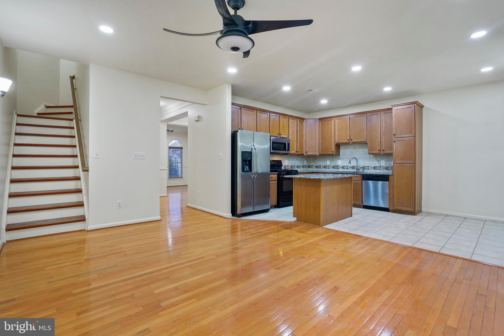 LOUDOUN VALLEY ESTATES - Residential Lease