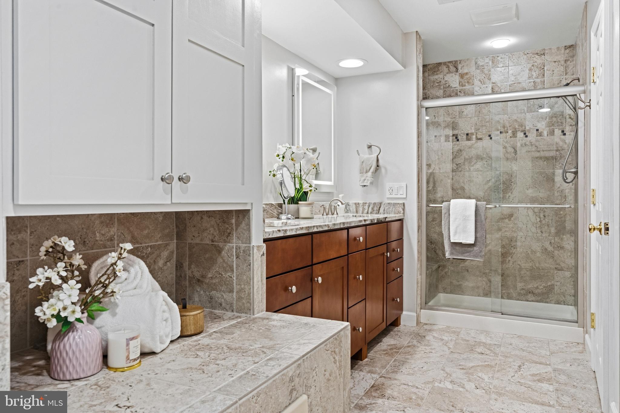 RIVERVIEW ESTATES - Residential