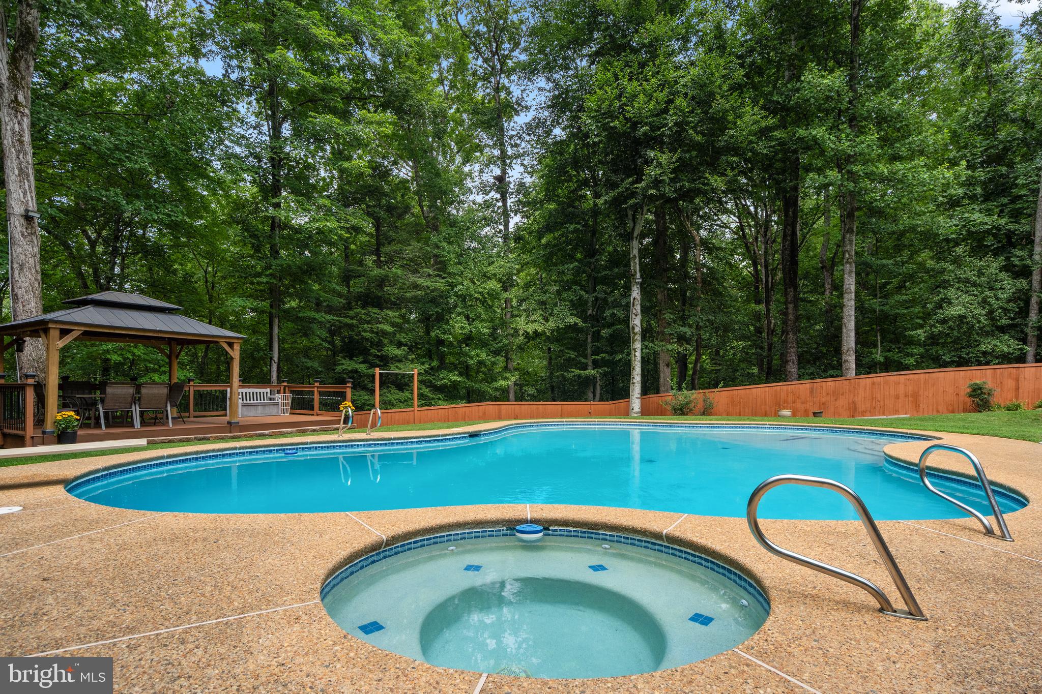 RIVERVIEW ESTATES - Residential