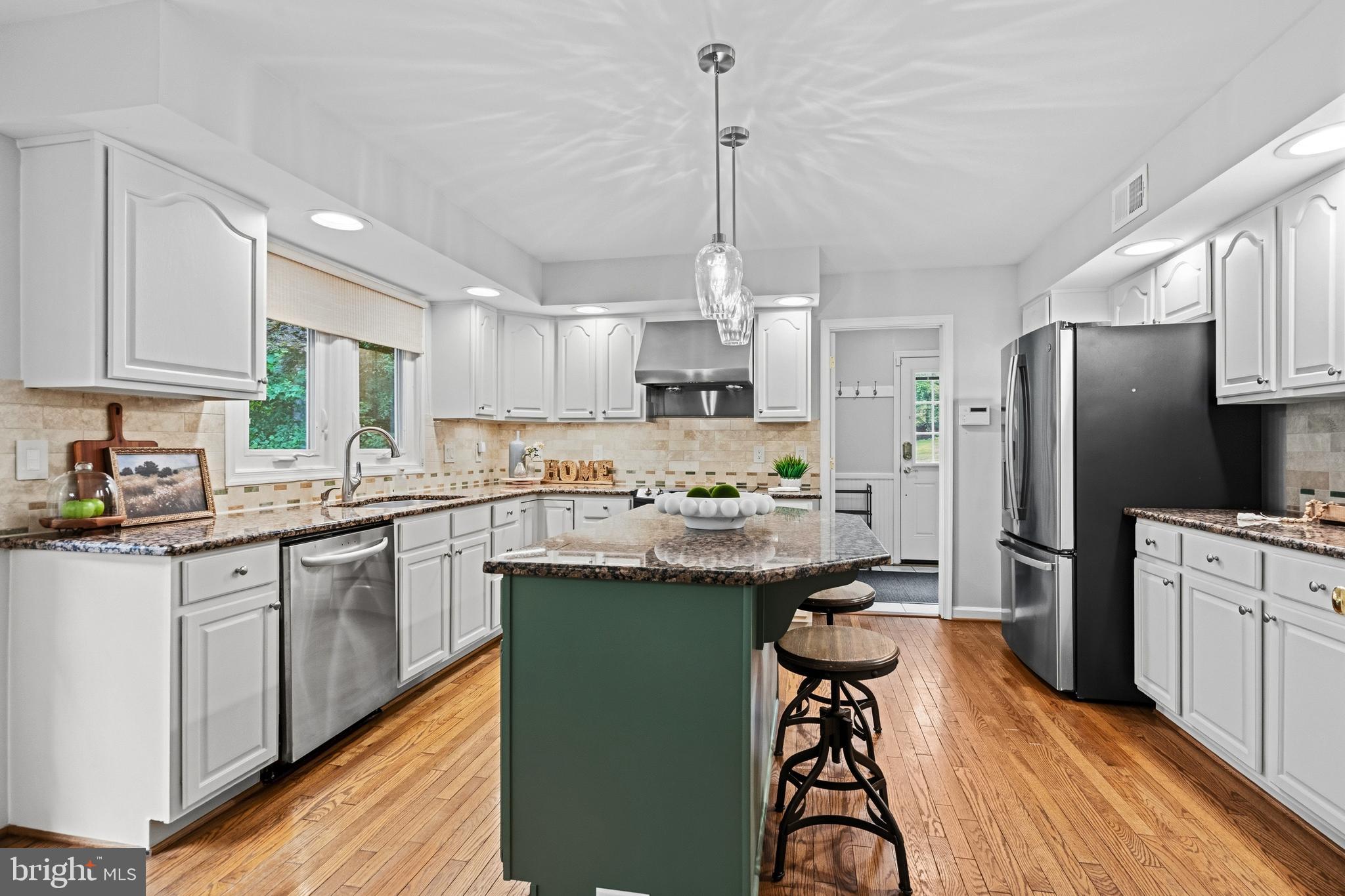 RIVERVIEW ESTATES - Residential